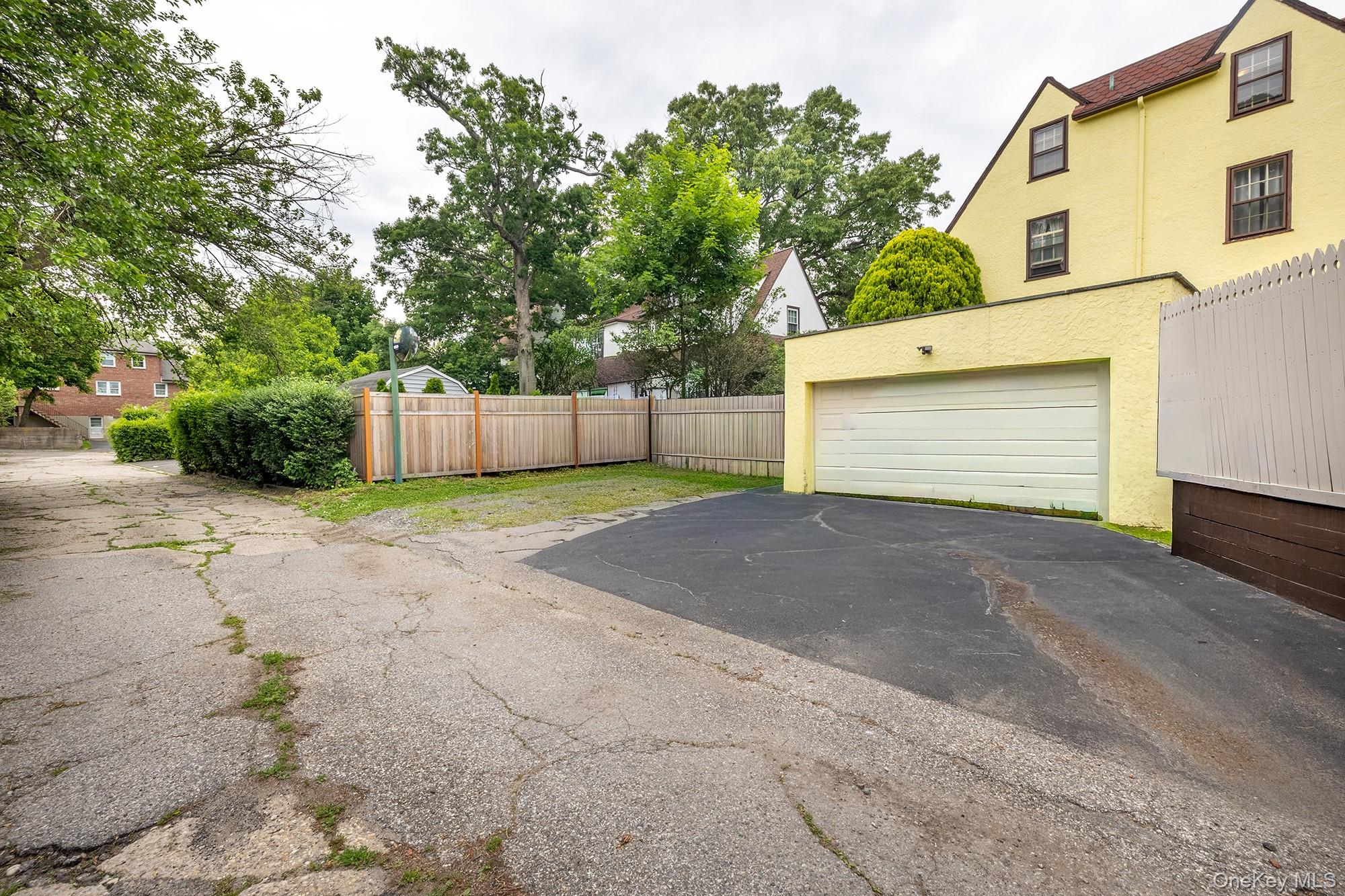 26 Glen Avenue – For Sale photo 41