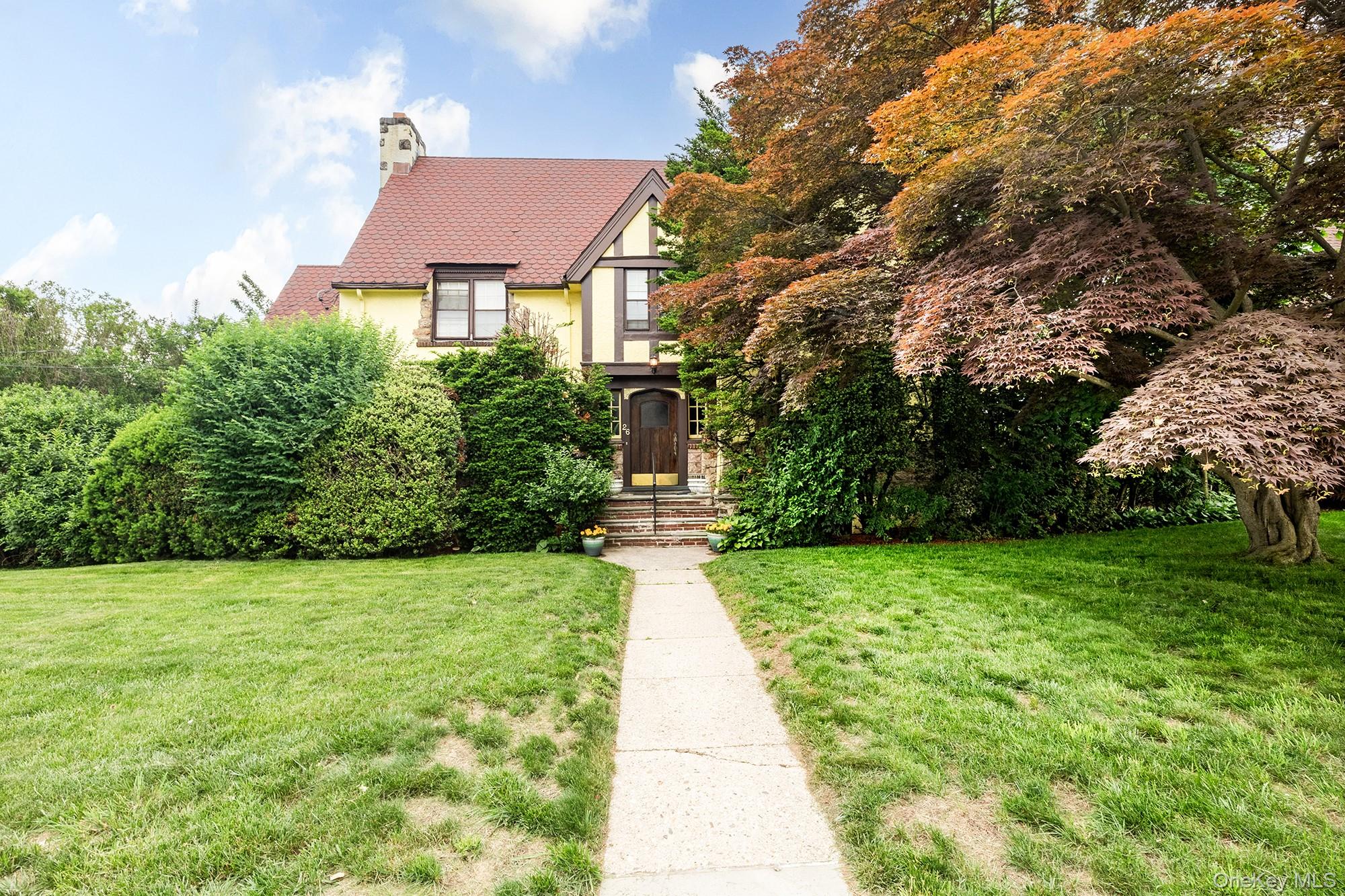 26 Glen Avenue – For Sale photo 2