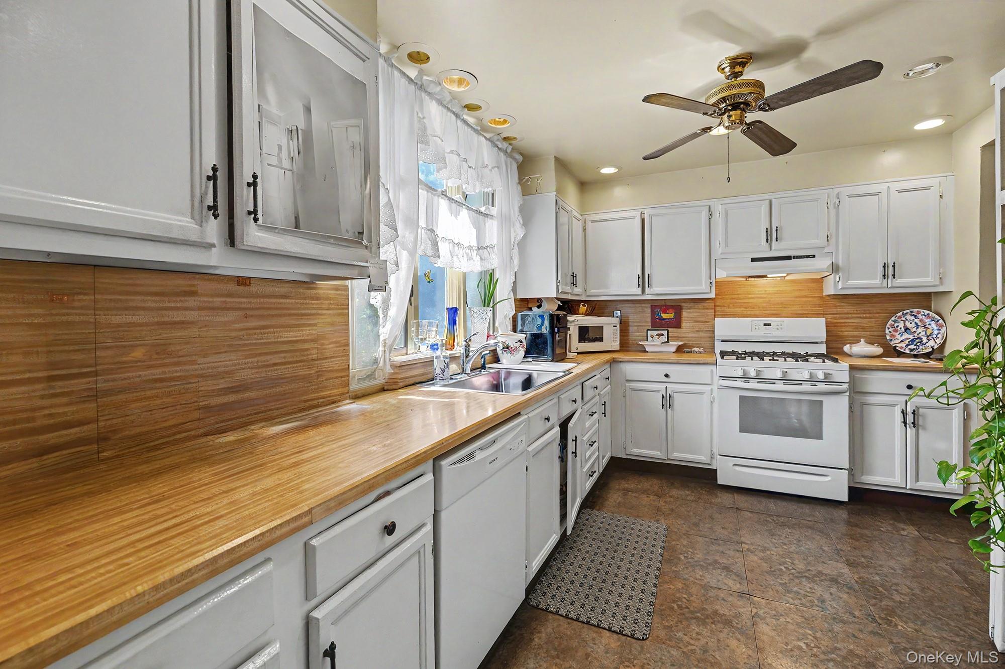 26 Glen Avenue – For Sale photo 13