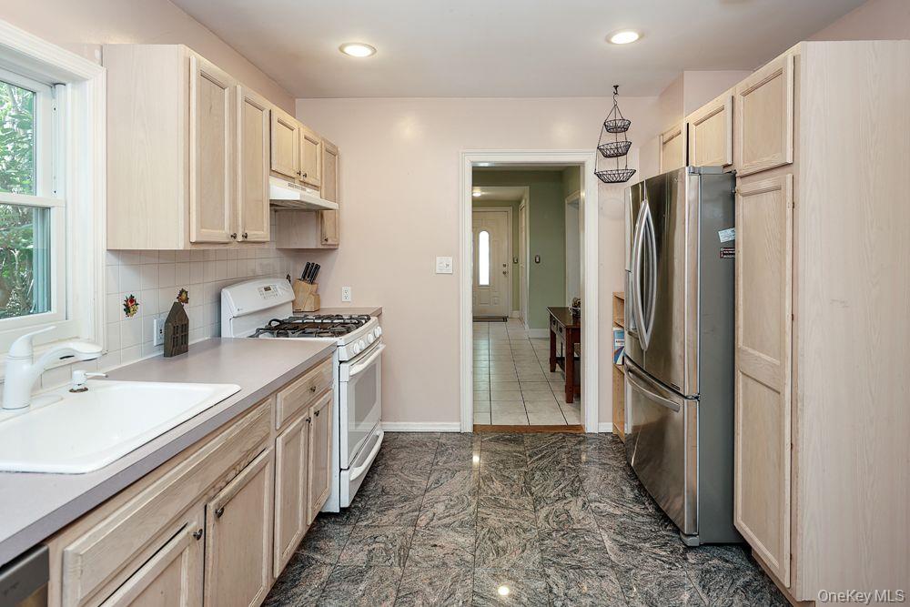 81 Summers Street – For Sale photo 8