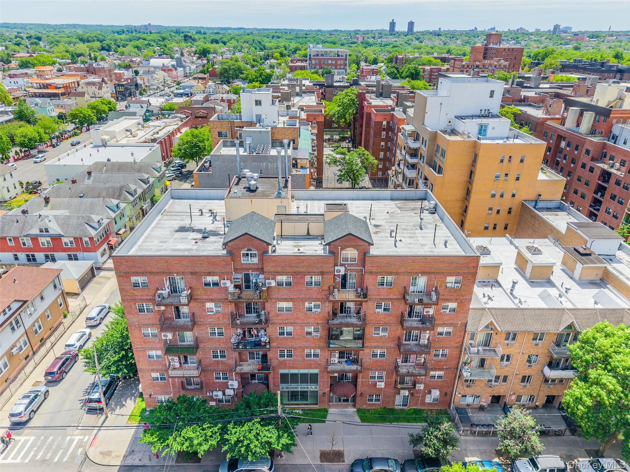 14118 Cherry Avenue, Unit 2C photo 11