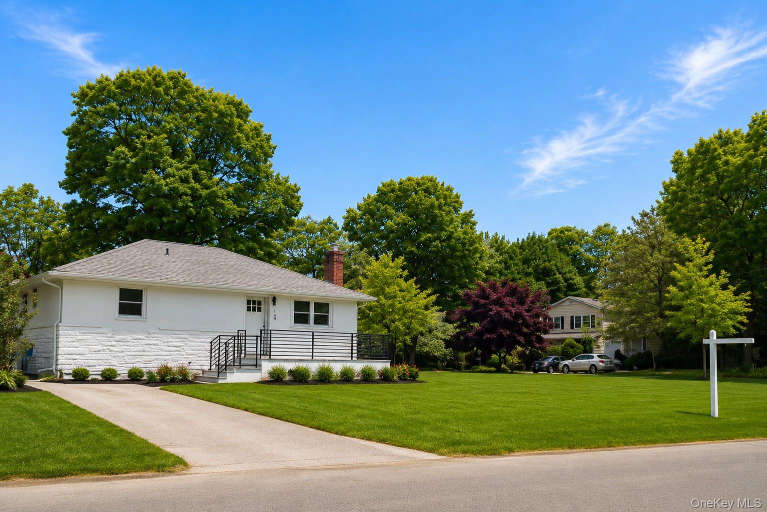 18 Merrick Road – For Sale