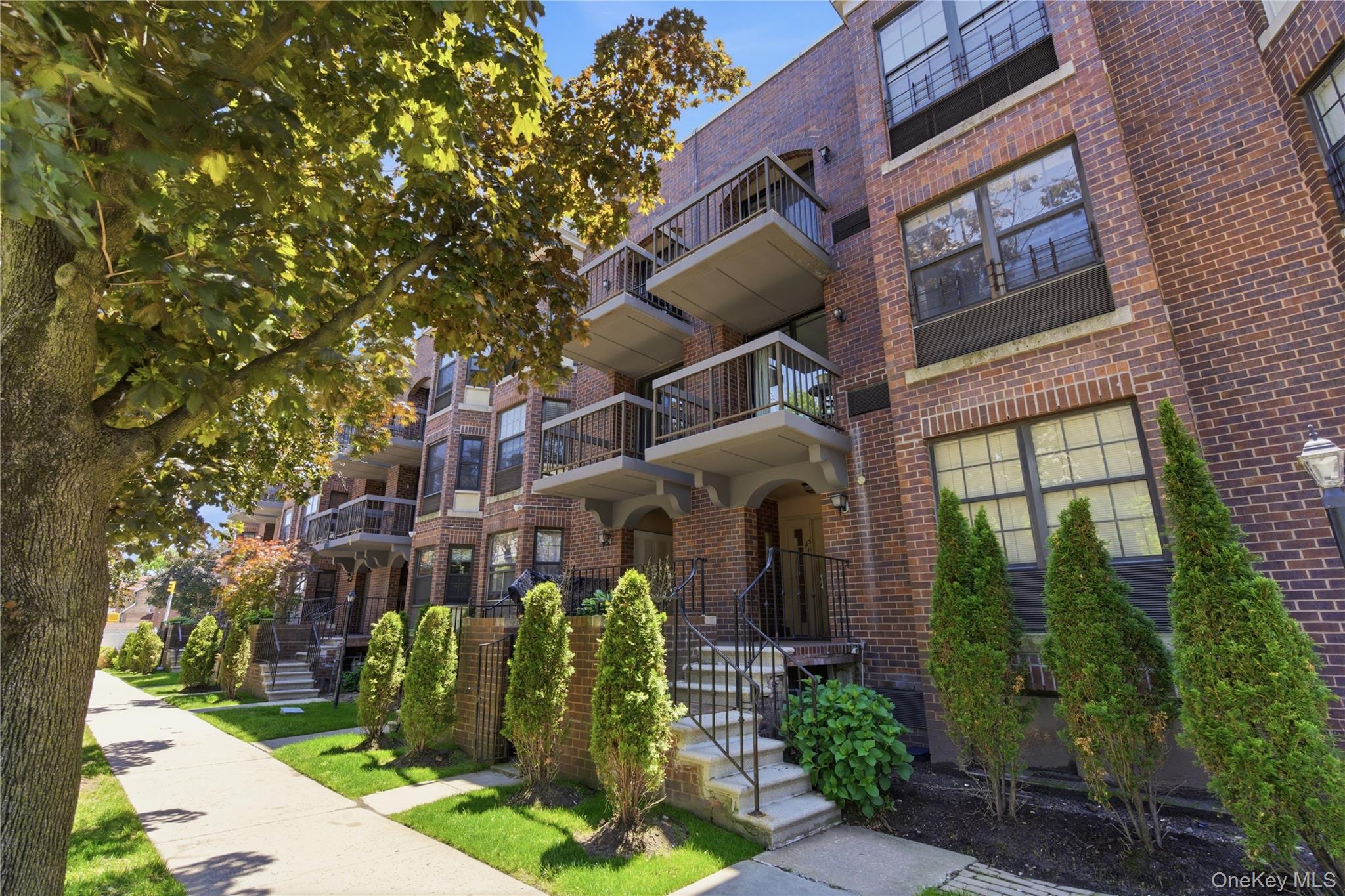 16306 71st Avenue, Unit 1323