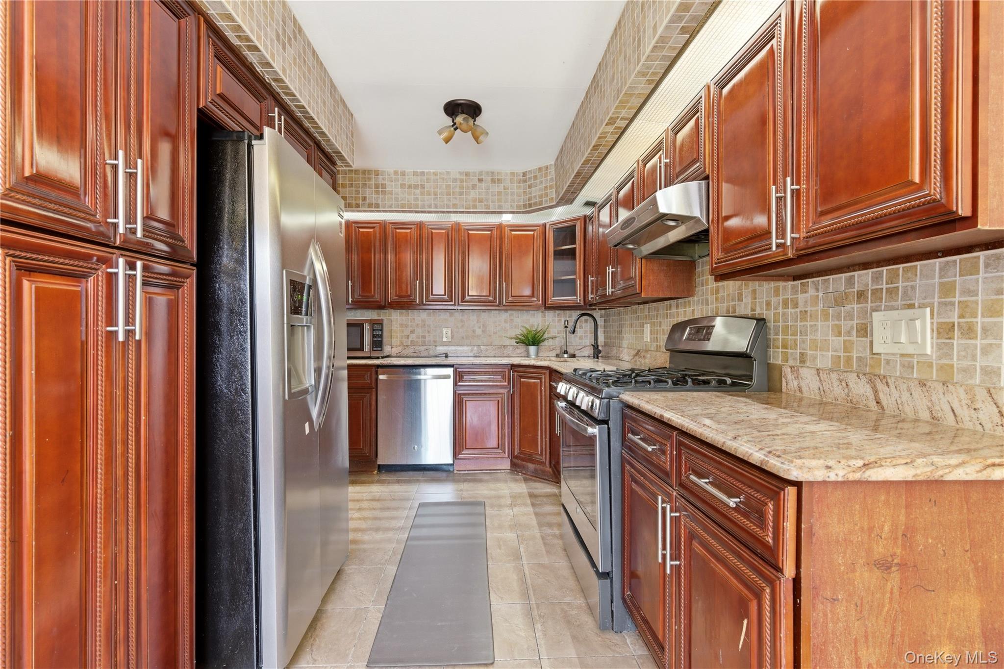 16306 71st Avenue, Unit 1323 photo 14