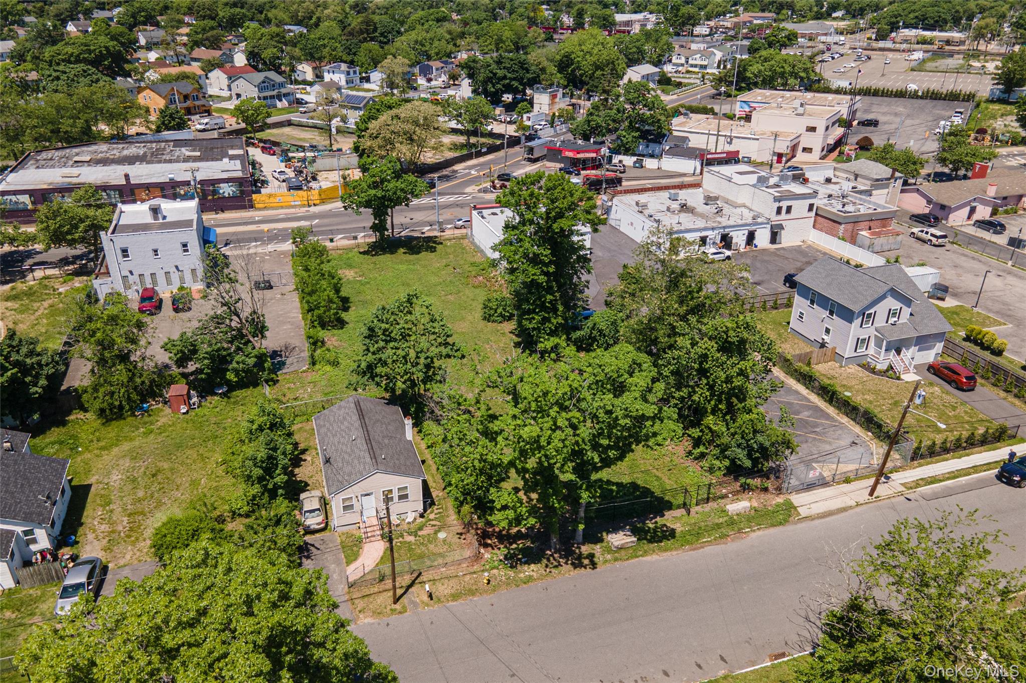 1523 Straight Path – For Sale photo 6