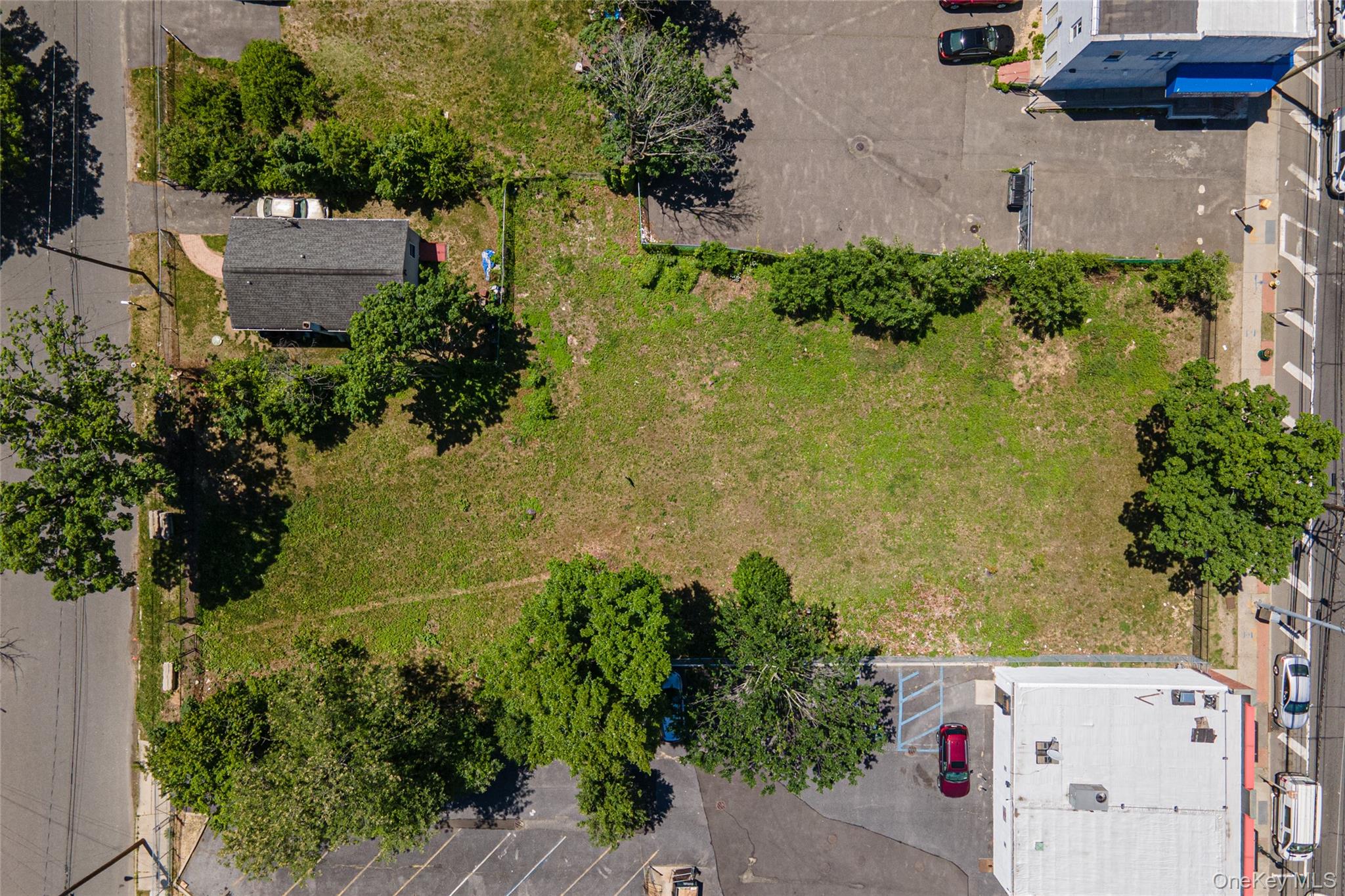 1523 Straight Path – For Sale photo 3