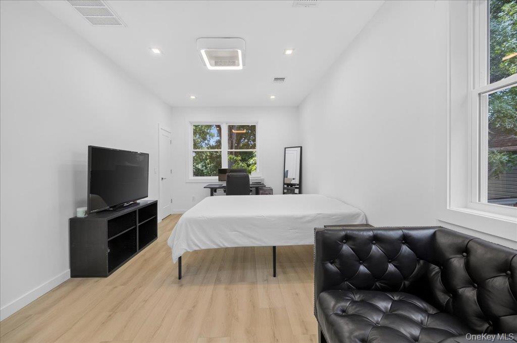 33 Terrace Avenue – For Sale photo 17