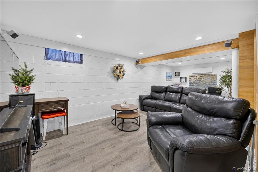 33 Terrace Avenue – For Sale photo 25