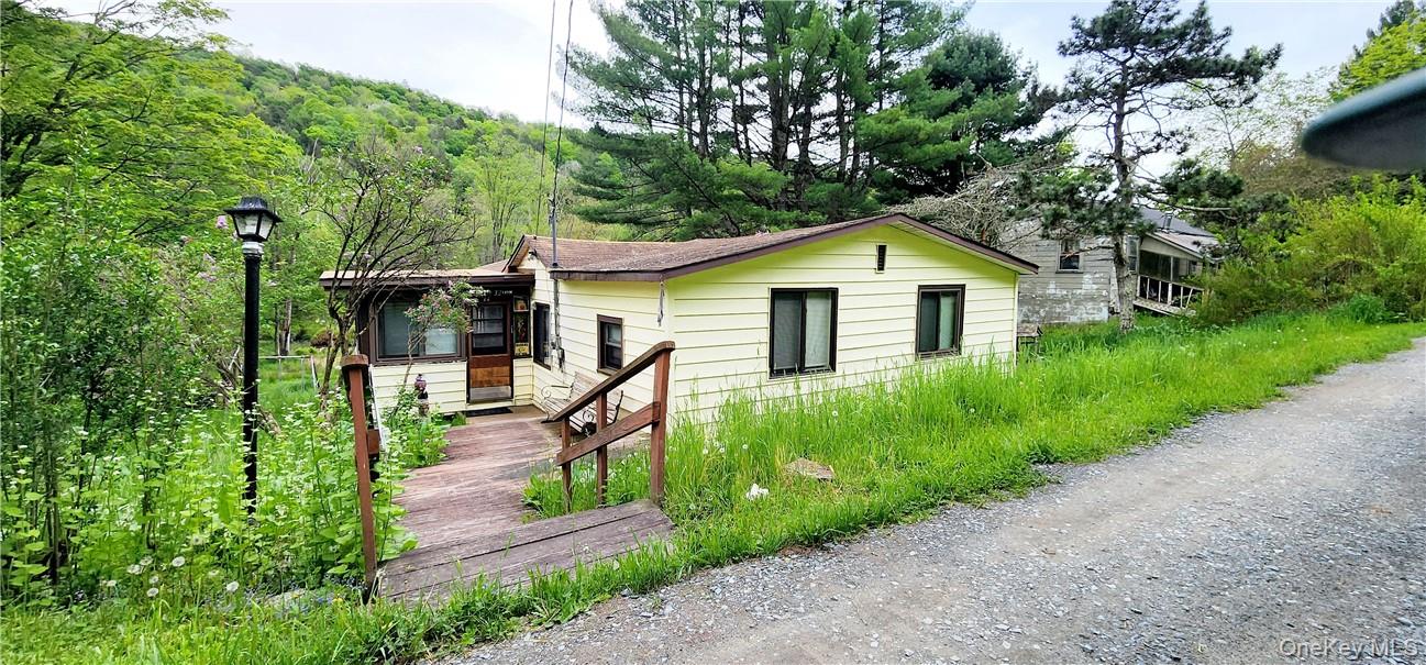 32 Brookside Drive – For Sale