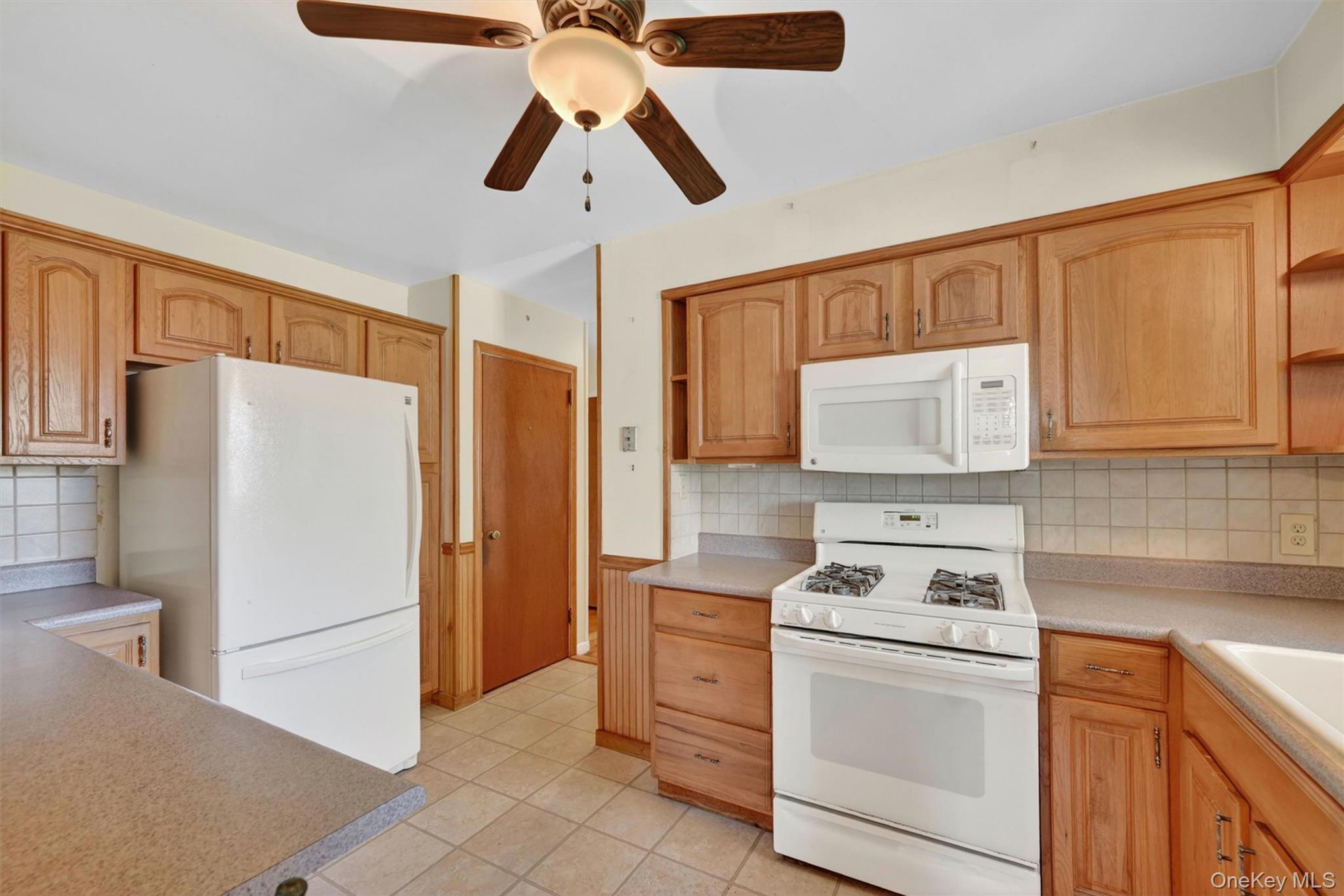 2 Curie Road – For Sale photo 11