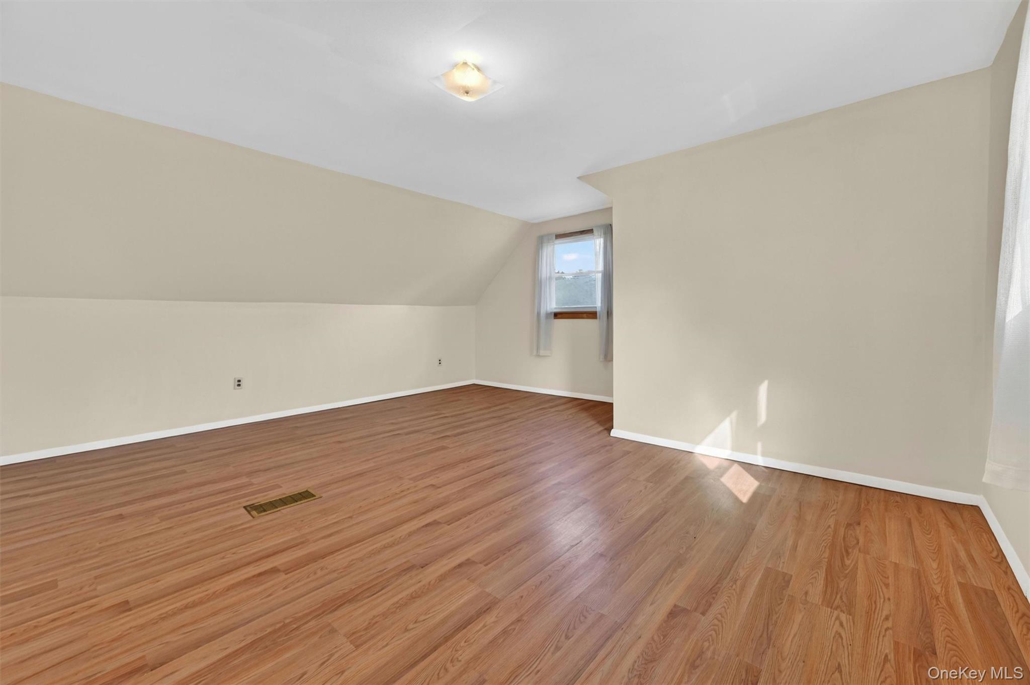 2 Curie Road – For Sale photo 28