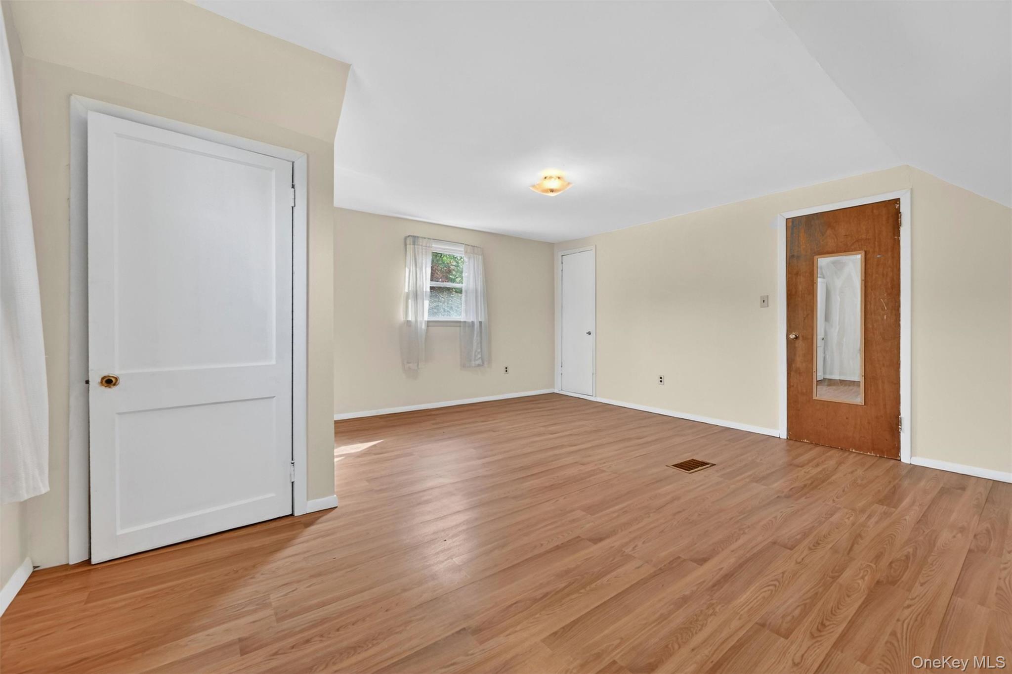 2 Curie Road – For Sale photo 29