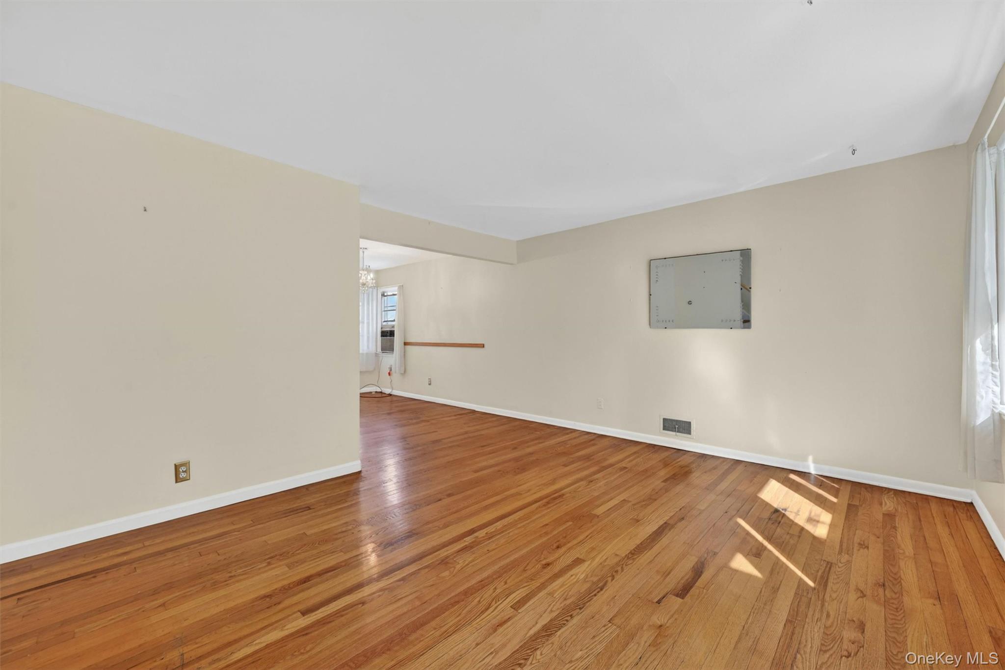 2 Curie Road – For Sale photo 4
