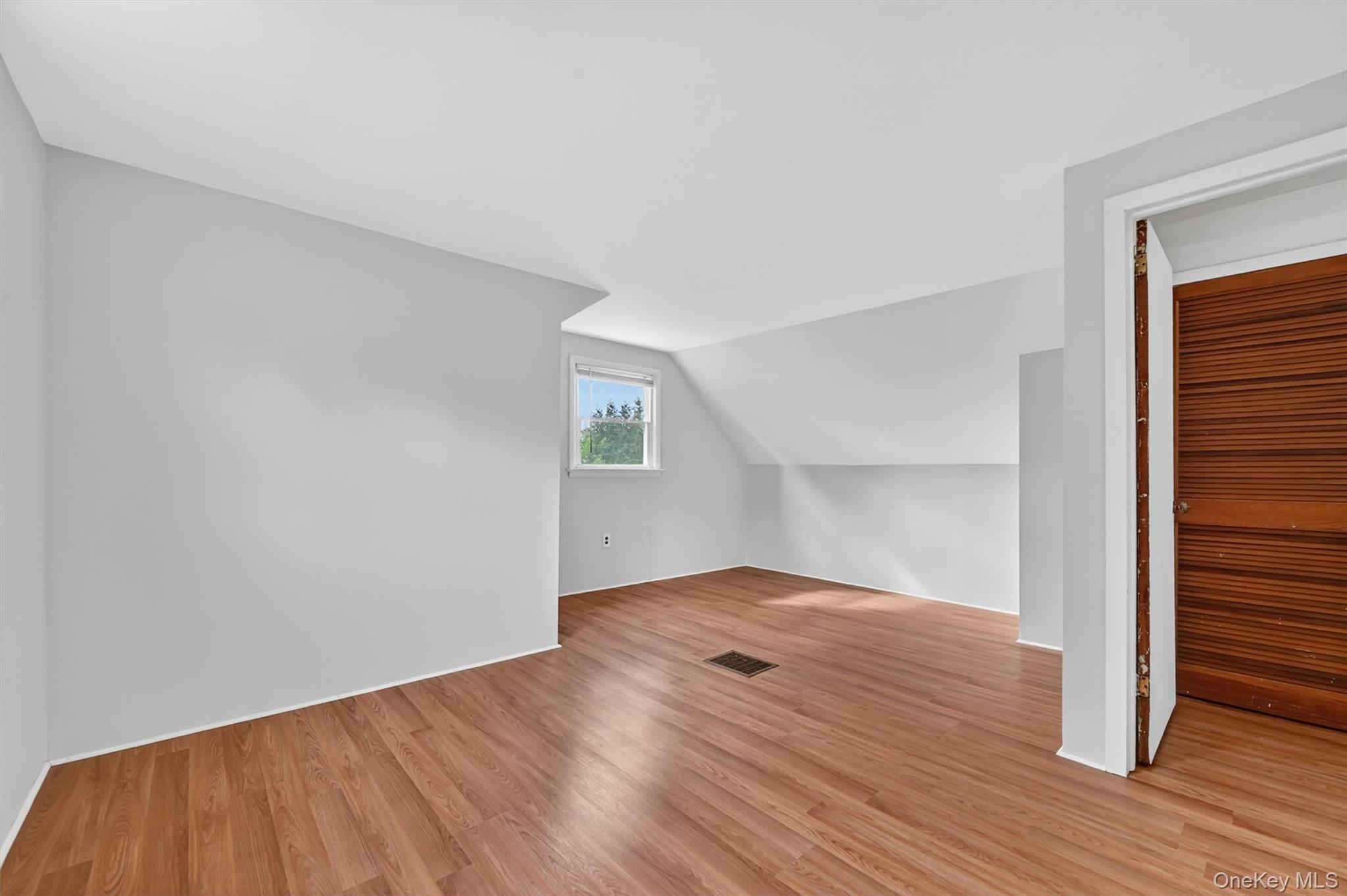 2 Curie Road – For Sale photo 24