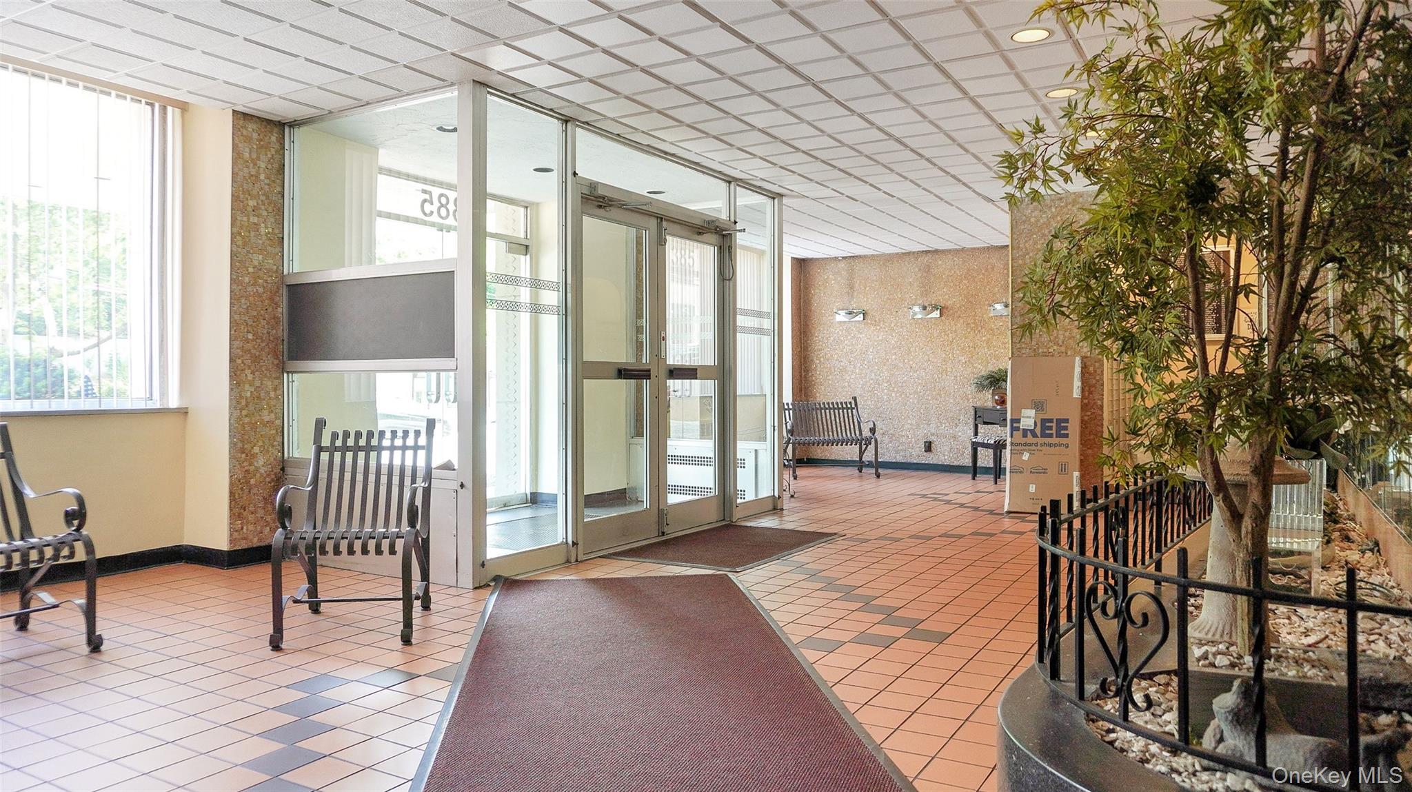 385 Mclean Avenue, Unit 3B photo 22