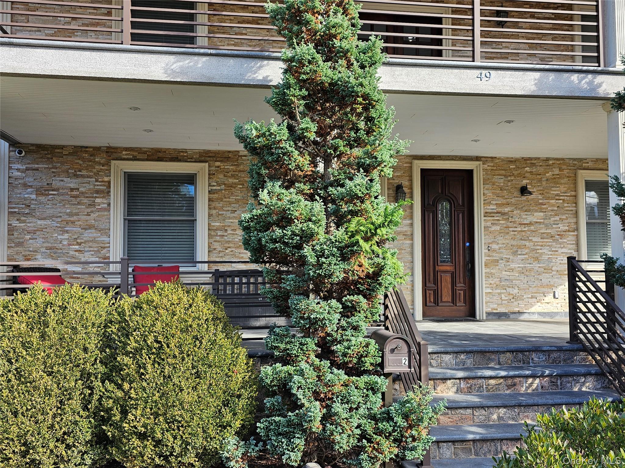 49 Greenridge Avenue – For Sale photo 3