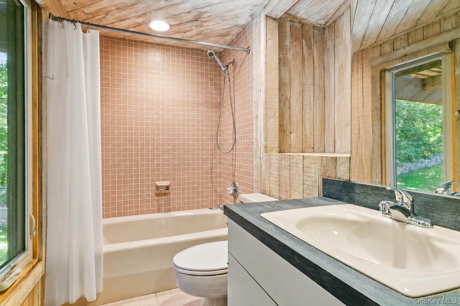 8 Cliff Court – For Sale photo 3