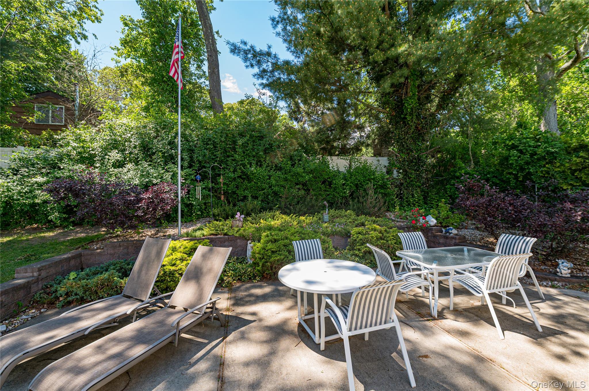 22 Vine Street – For Sale photo 24