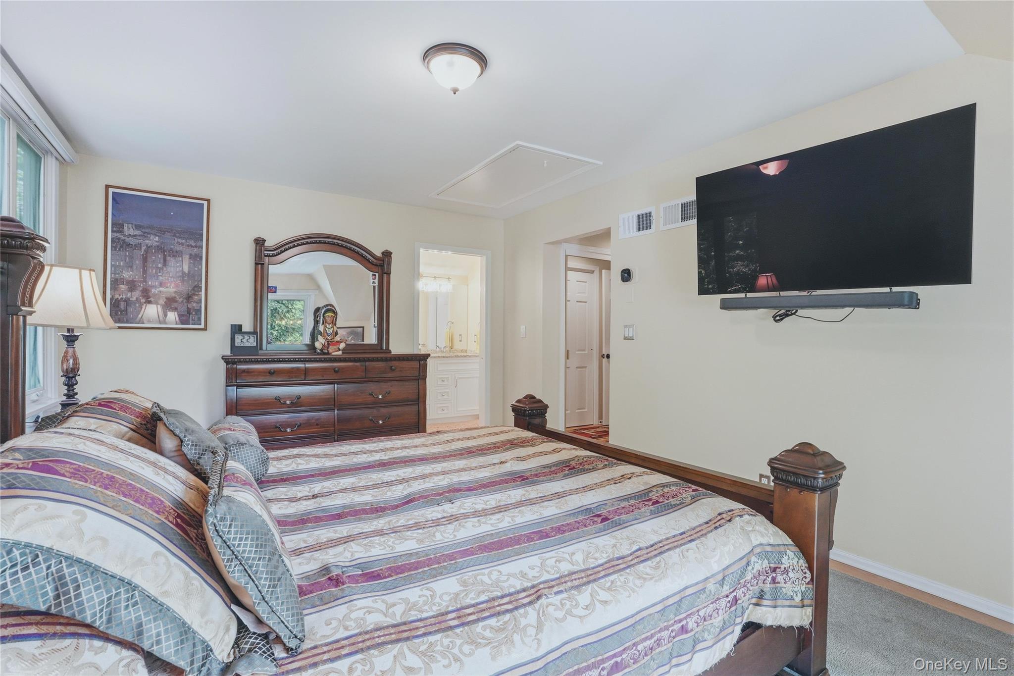 2 Timberland Pass – For Sale photo 13