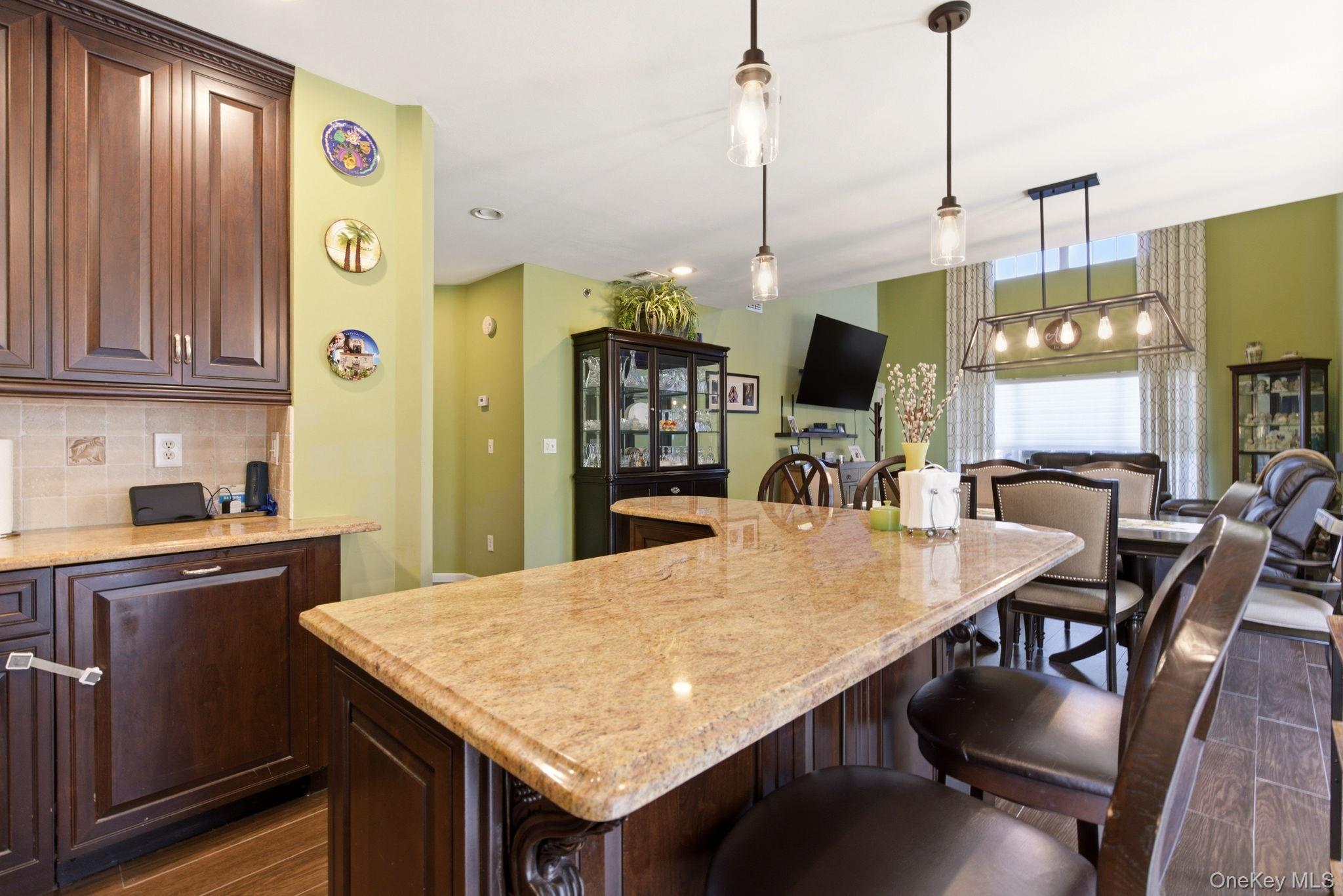 1 Robert Lane – For Sale photo 8