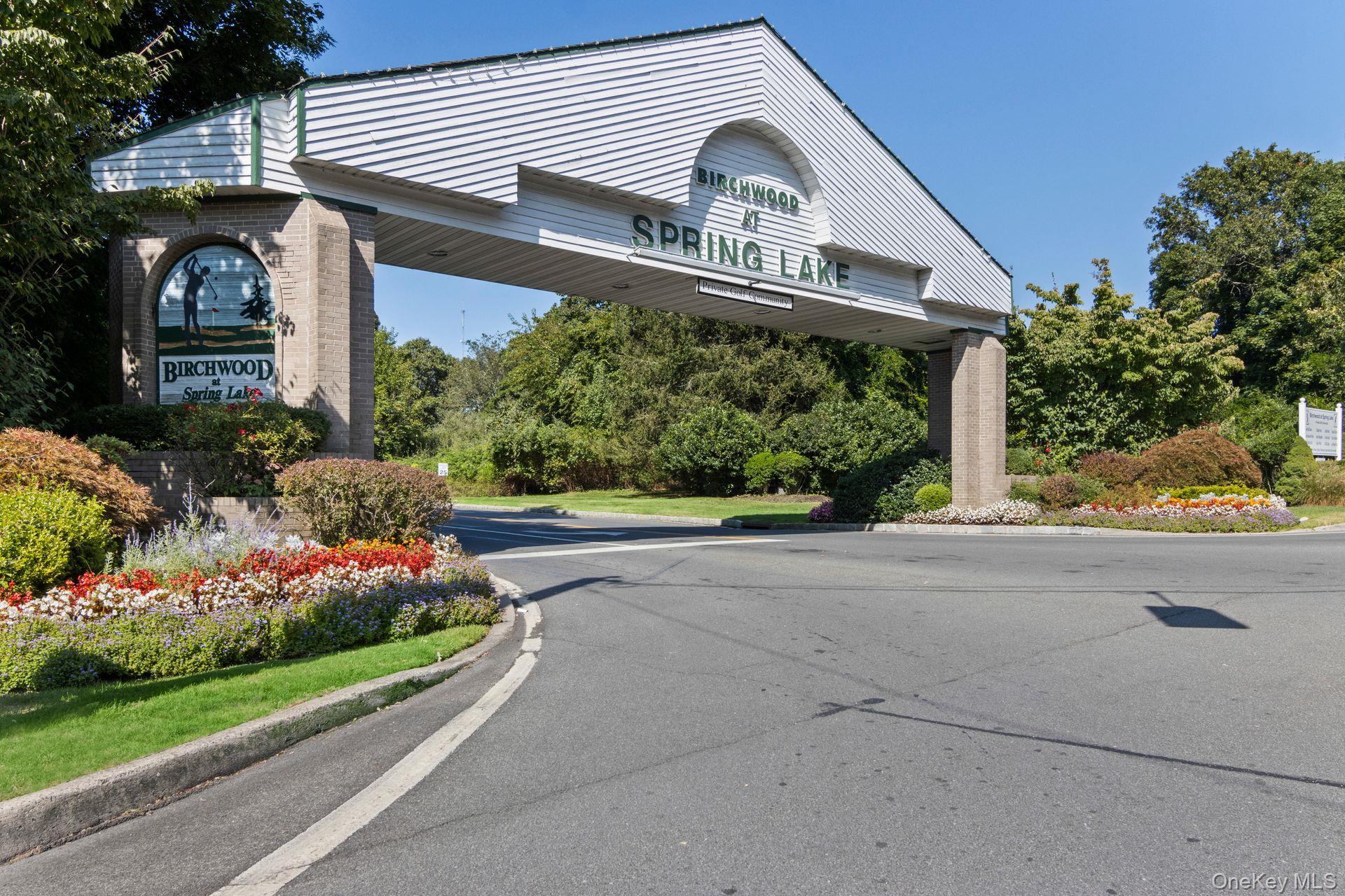 1 Robert Lane – For Sale photo 27