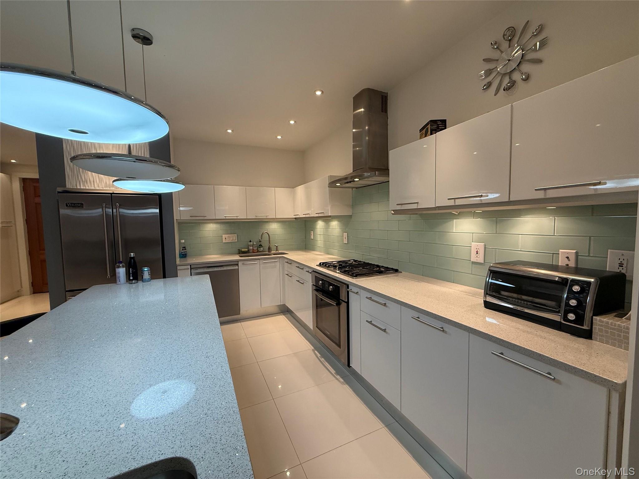 40 Portico Place – For Sale