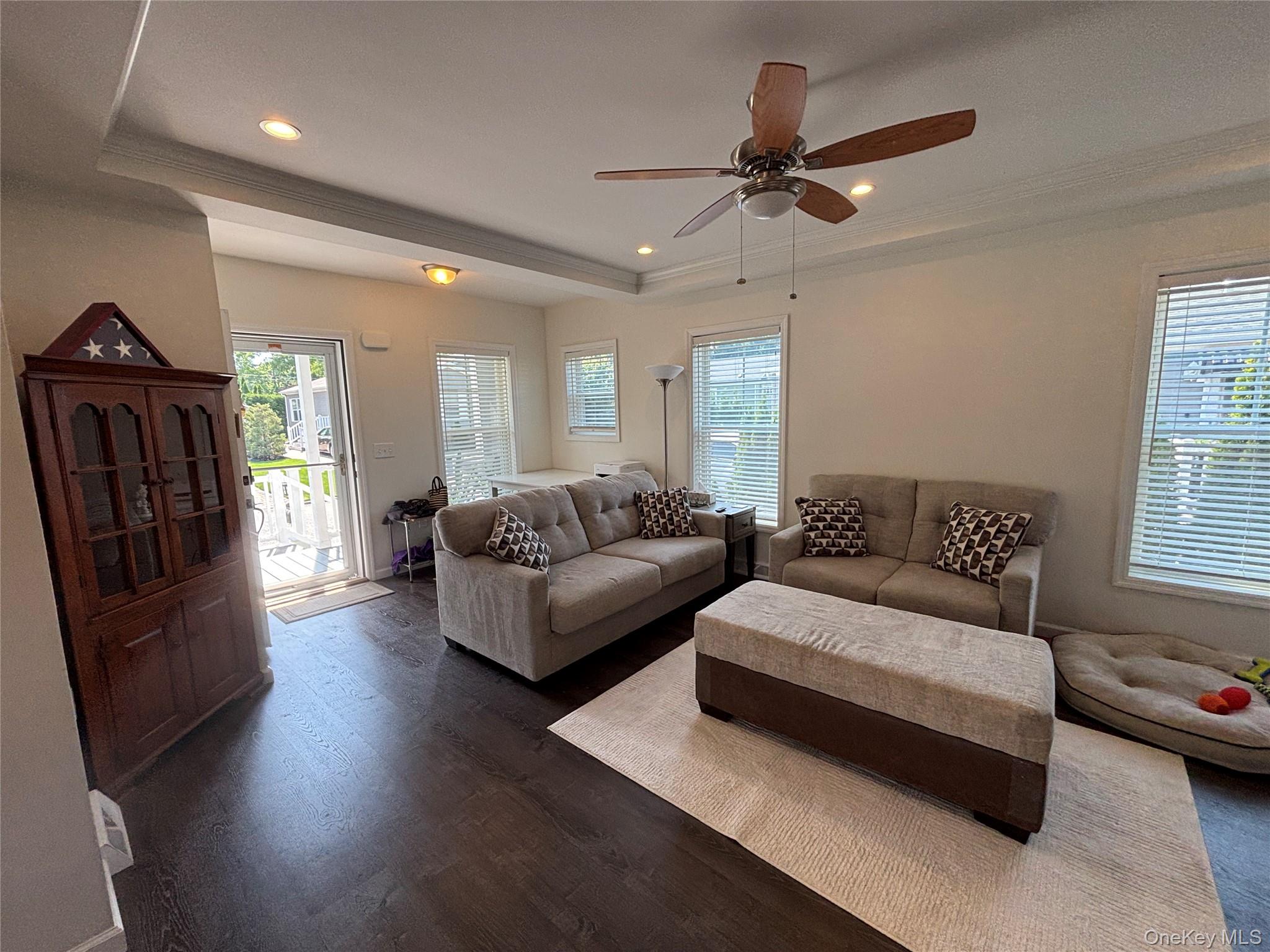 1661 Old Country Road, Unit 563 photo 11