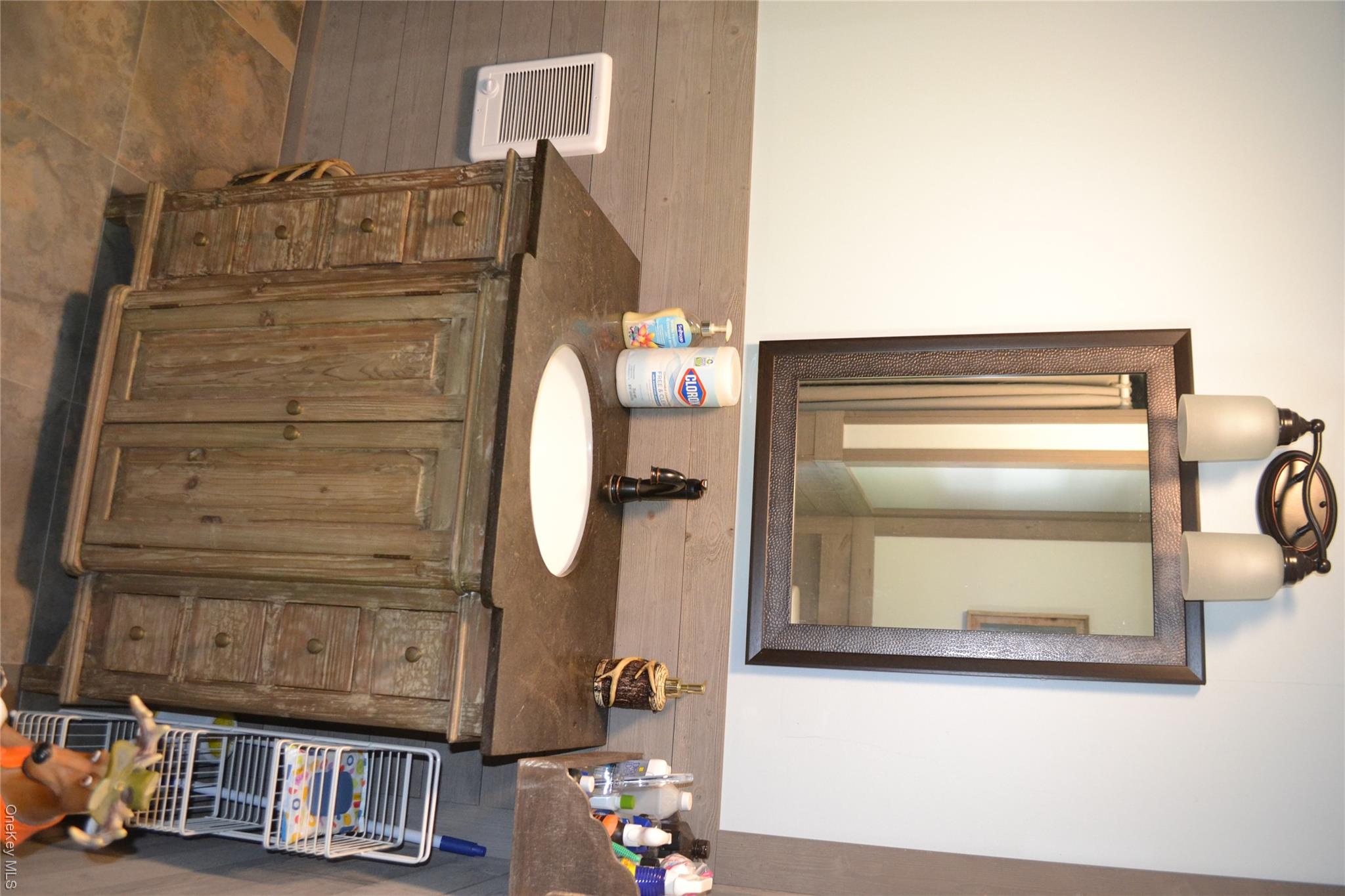 157 Wolfs Lair – For Sale photo 26