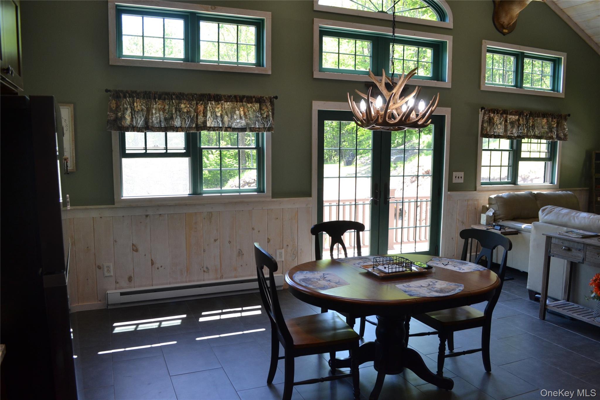 157 Wolfs Lair – For Sale photo 18