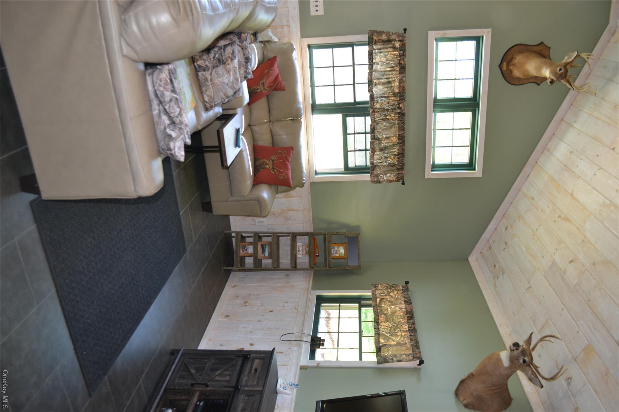 157 Wolfs Lair – For Sale photo 21