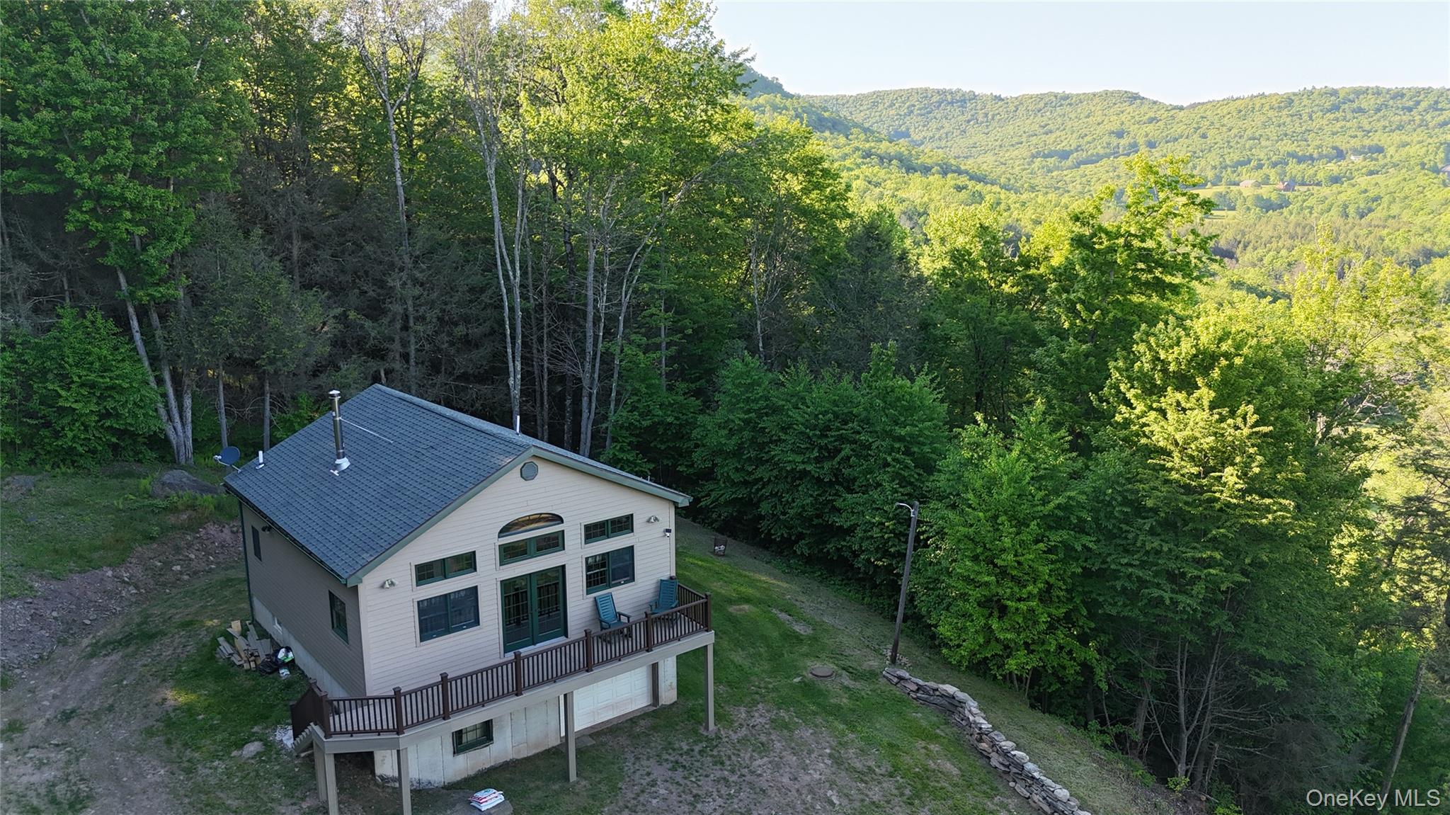 157 Wolfs Lair – For Sale photo 5