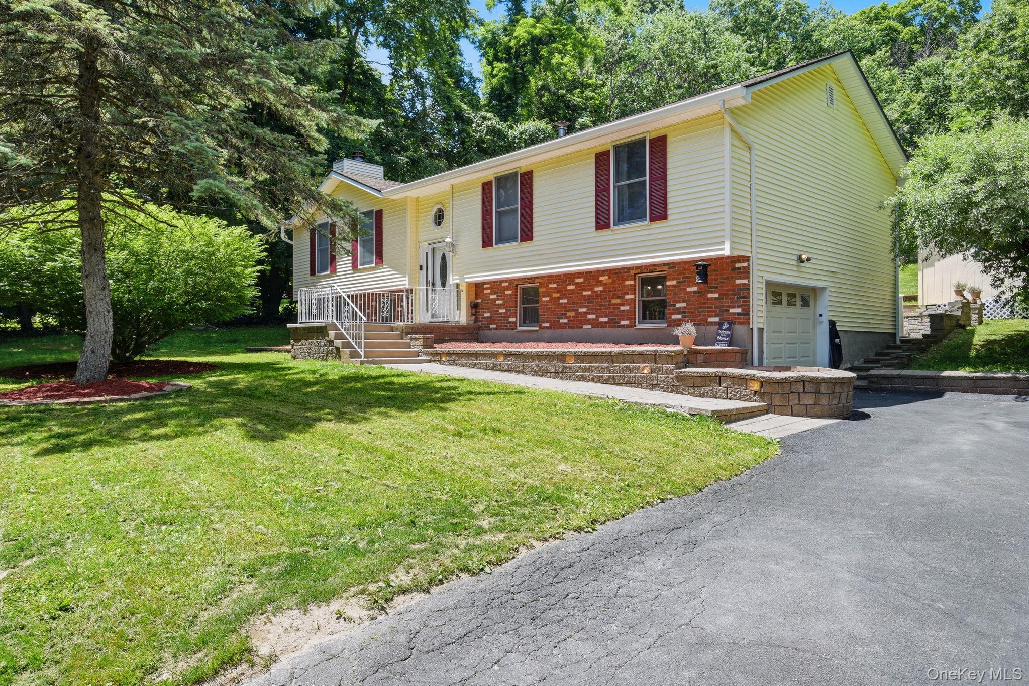 73 Kentview Drive – For Sale