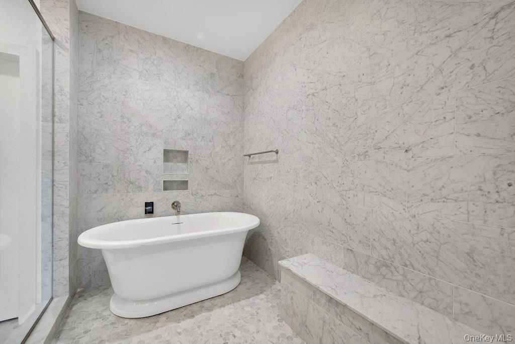 324 Horseman Boulevard – For Sale photo 32