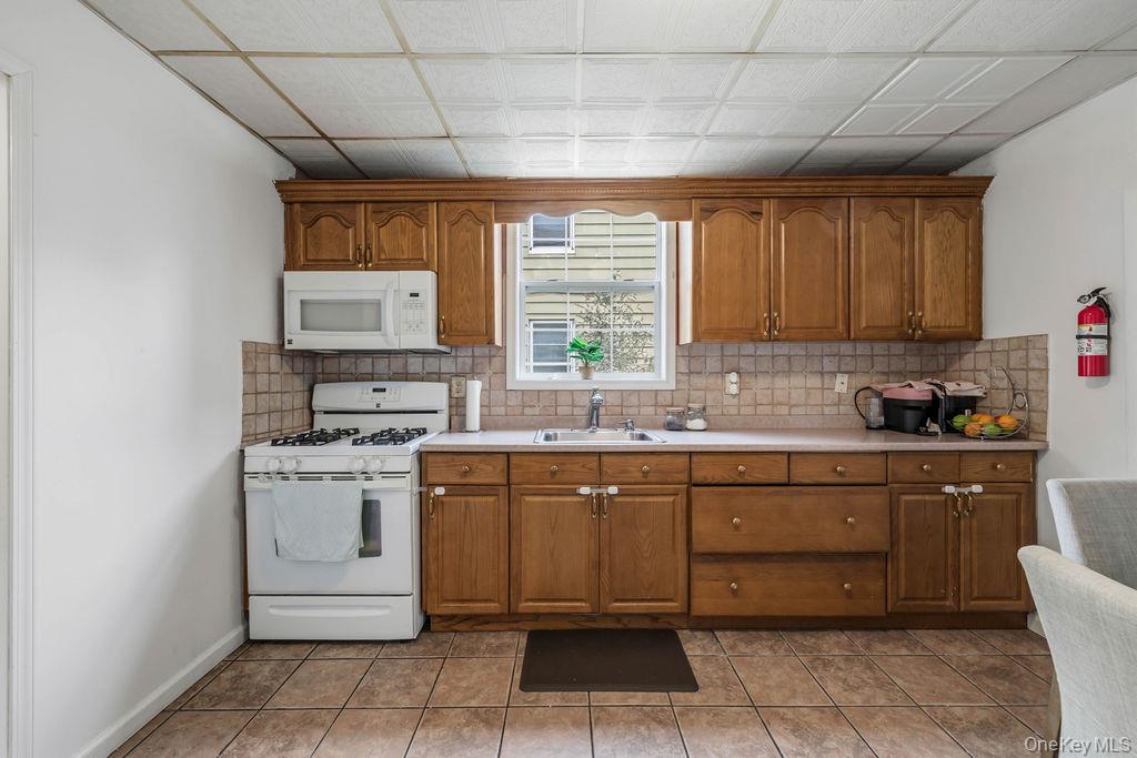 29 Blauvelt Avenue – For Sale photo 9