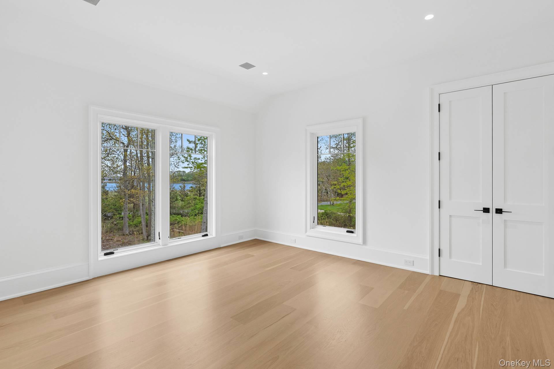 25 Fresh Pond Road – For Rent photo 26