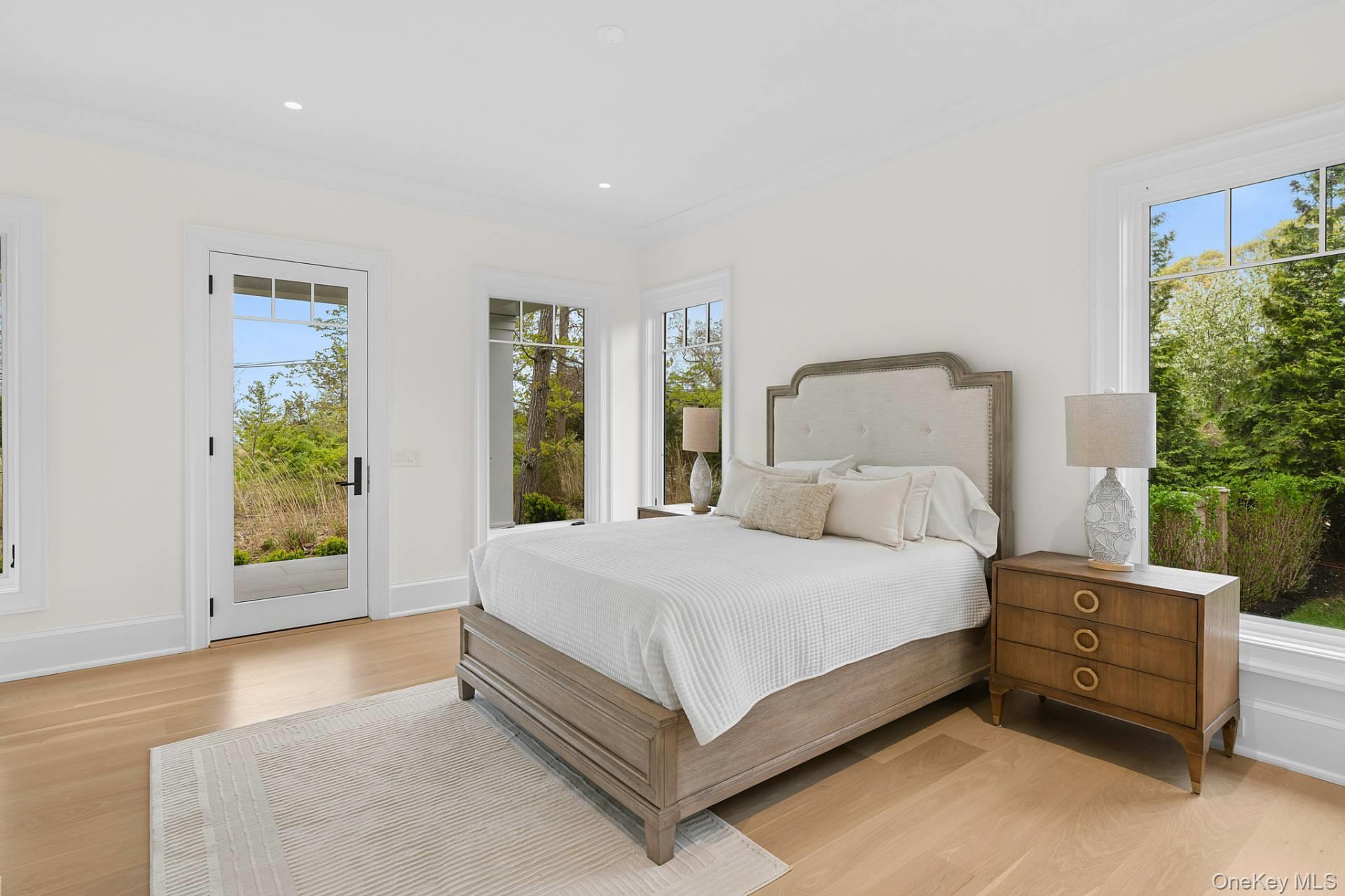 25 Fresh Pond Road – For Rent photo 11