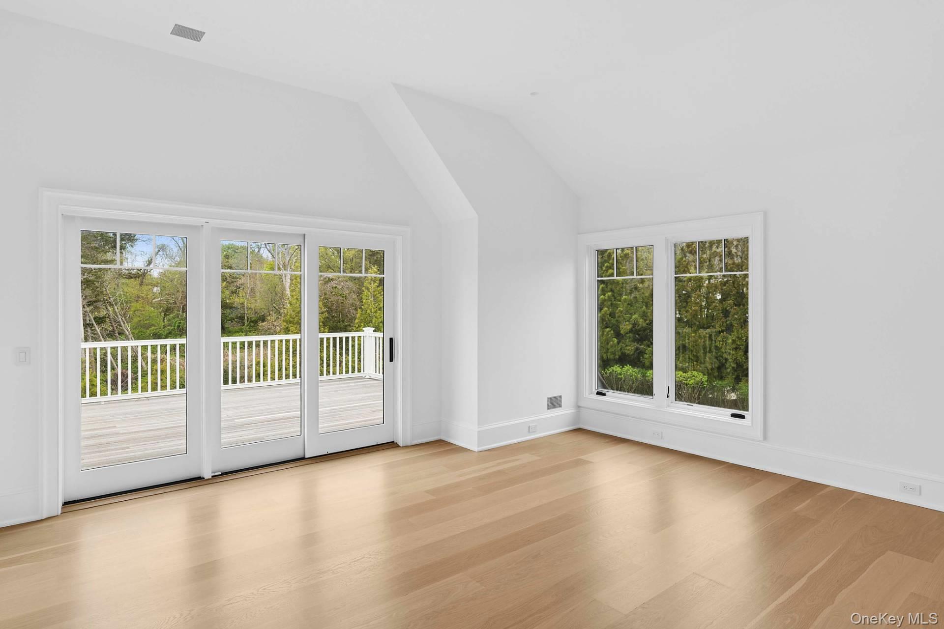 25 Fresh Pond Road – For Rent photo 19