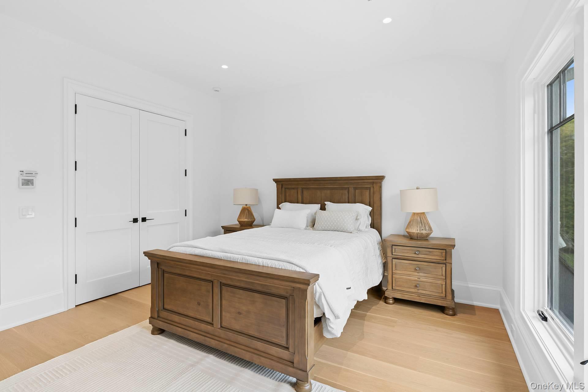 25 Fresh Pond Road – For Rent photo 24