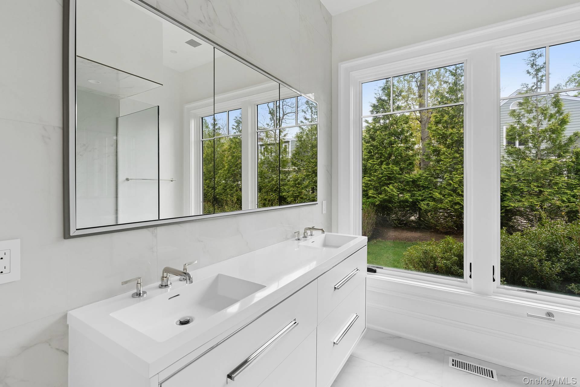 25 Fresh Pond Road – For Rent photo 13