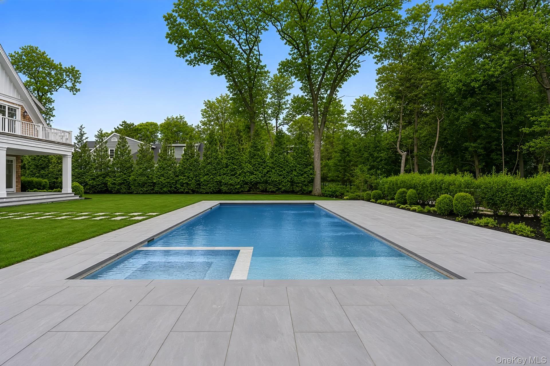 25 Fresh Pond Road – For Rent photo 32