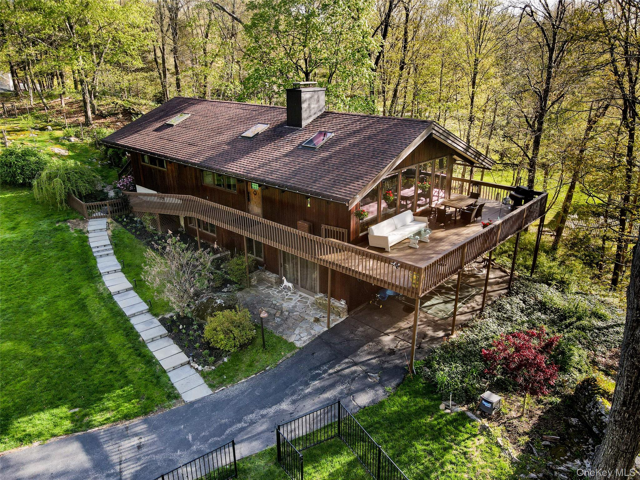 380 Long Ridge Road – For Sale photo 45
