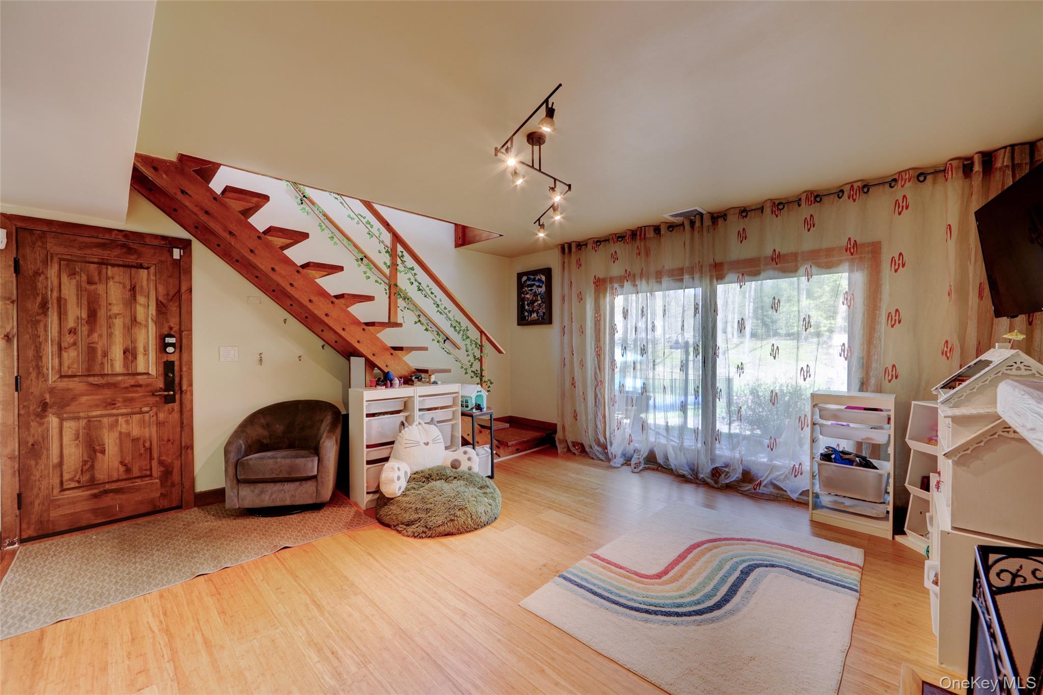 380 Long Ridge Road – For Sale photo 24