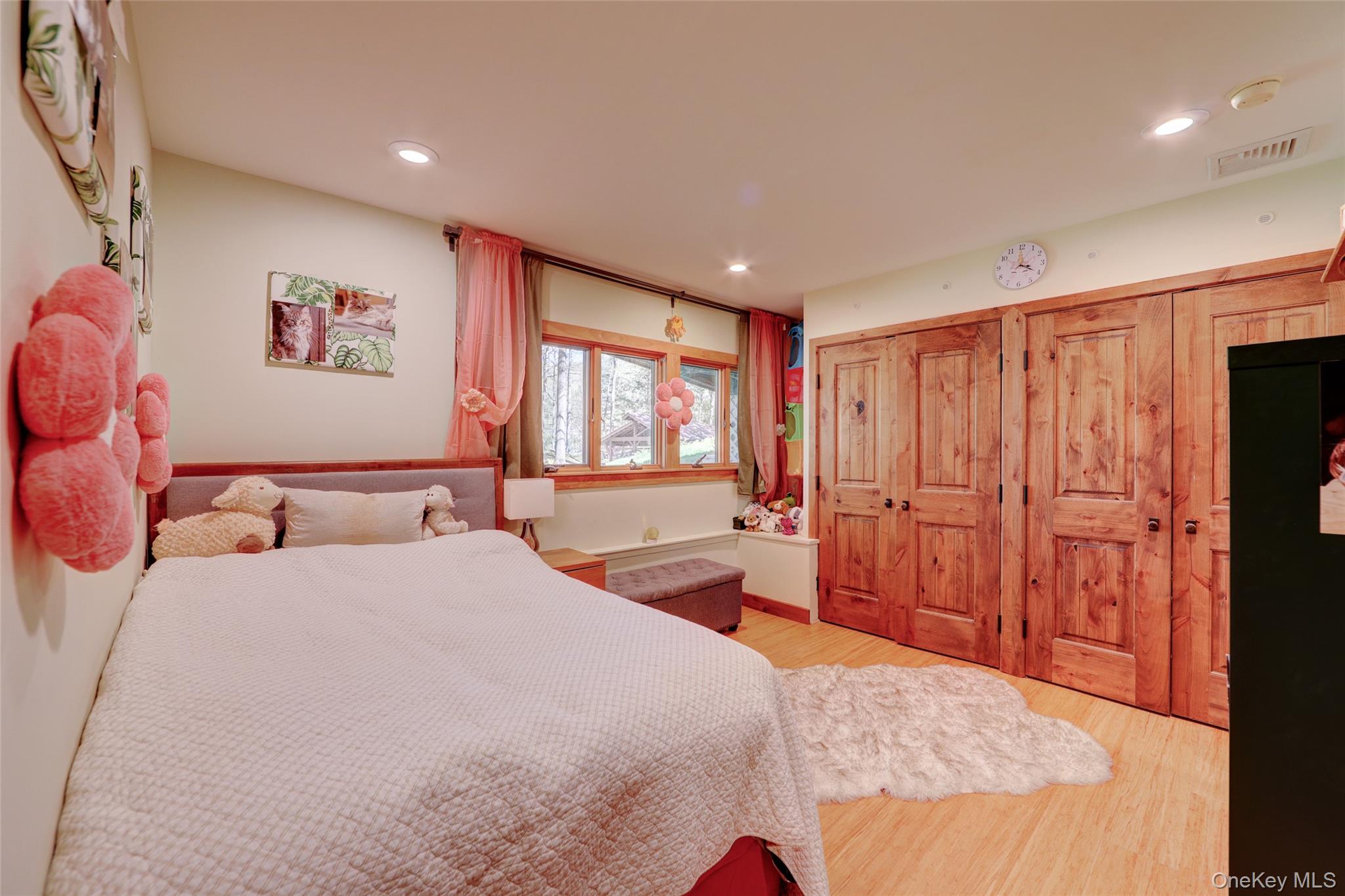 380 Long Ridge Road – For Sale photo 28