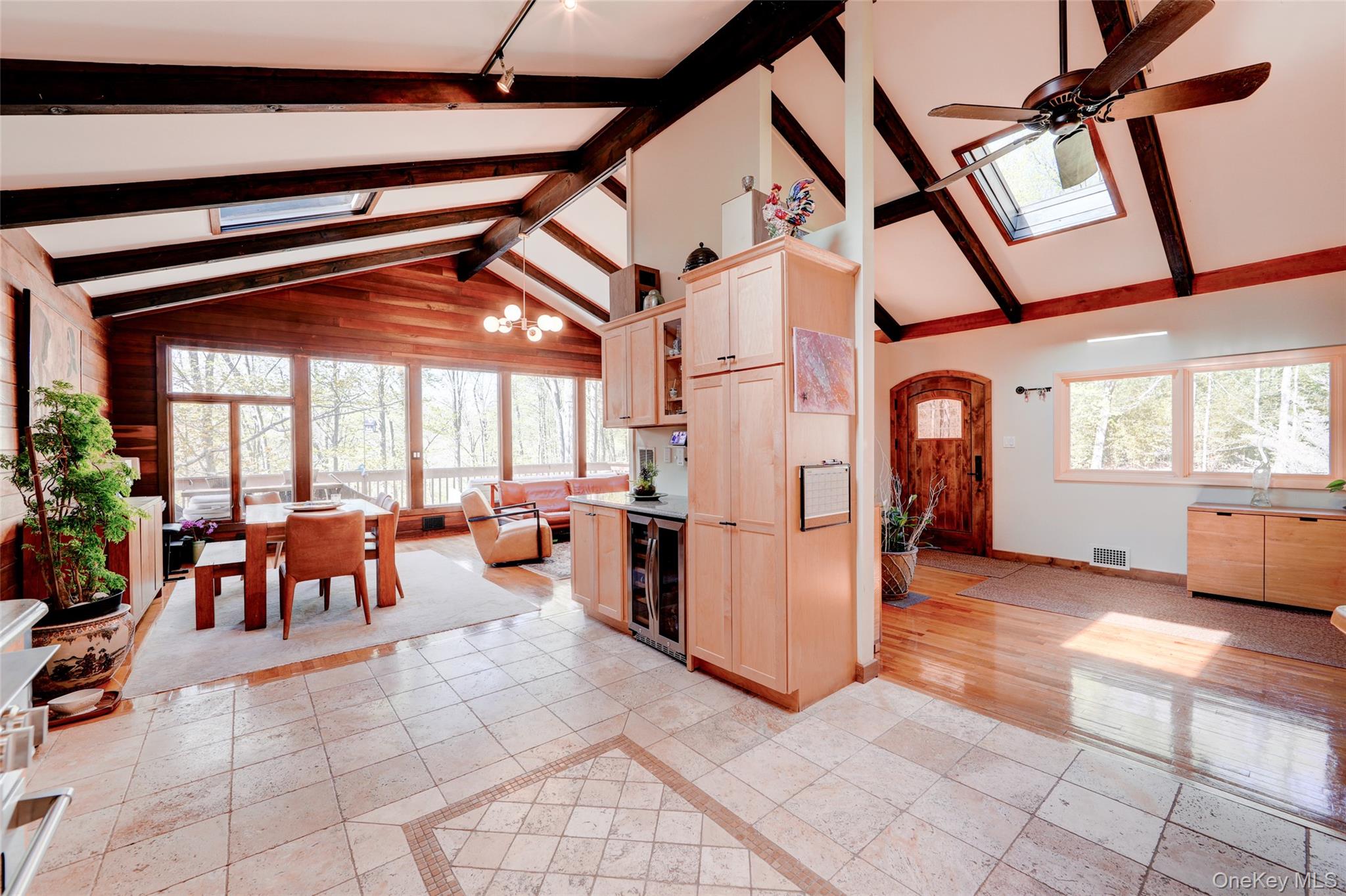 380 Long Ridge Road – For Sale photo 6