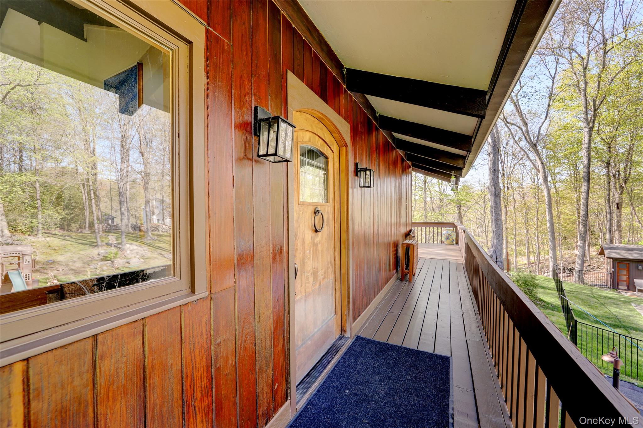 380 Long Ridge Road – For Sale photo 2