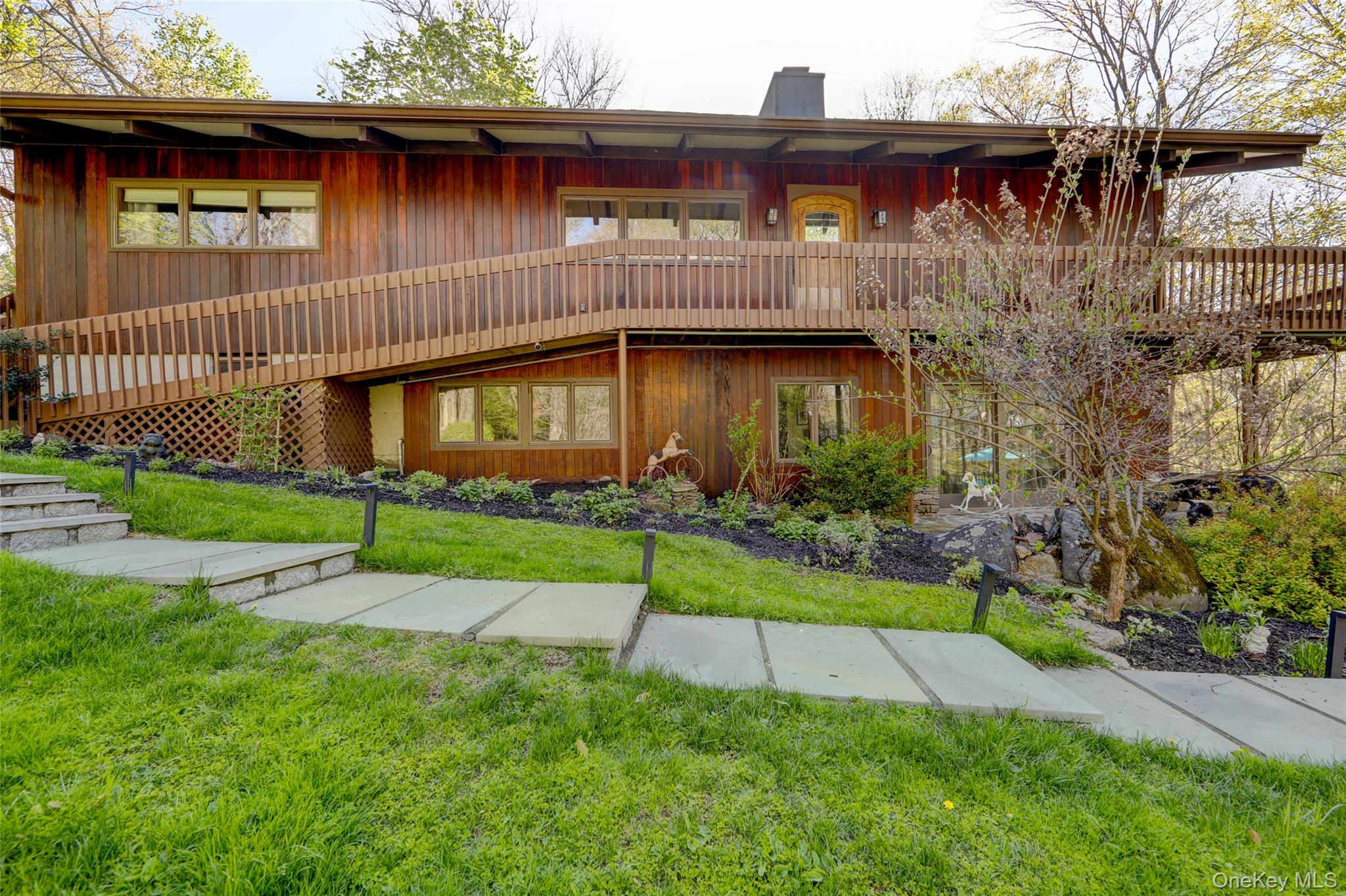 380 Long Ridge Road – For Sale photo 3