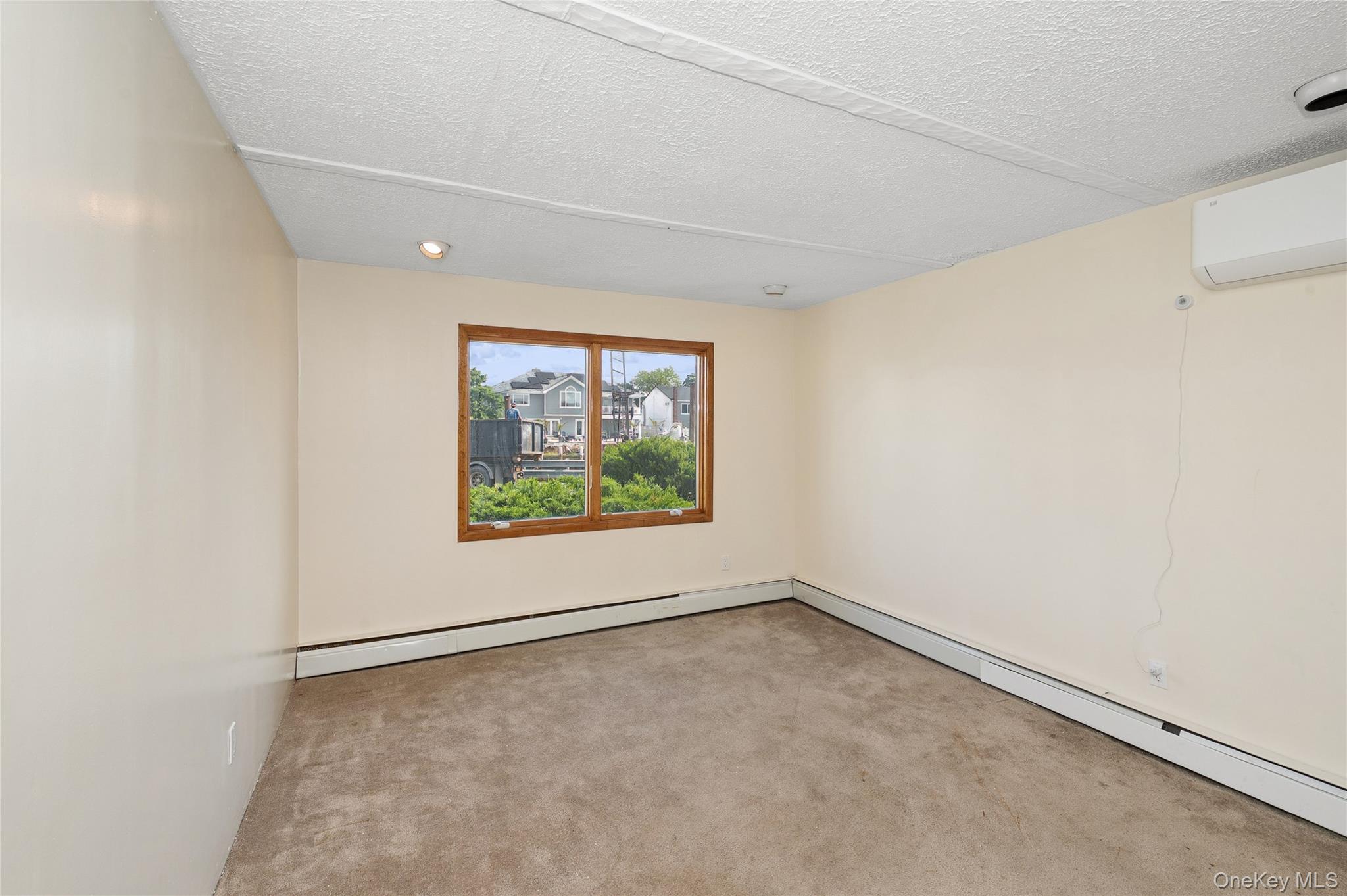 2625 Riverside Drive – For Sale photo 7