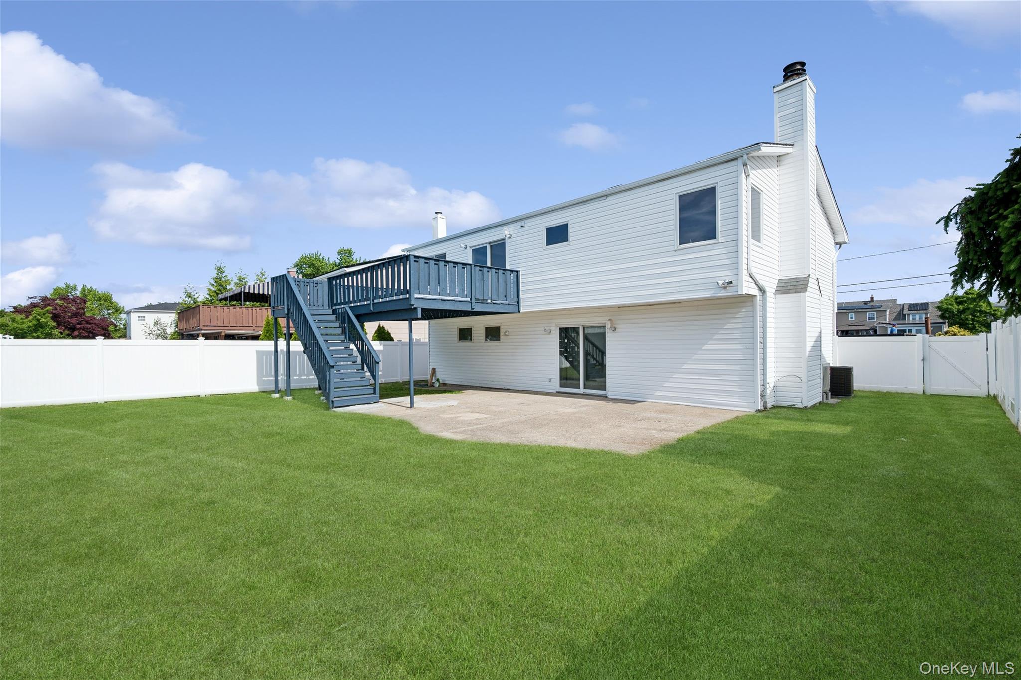 2625 Riverside Drive – For Sale photo 3
