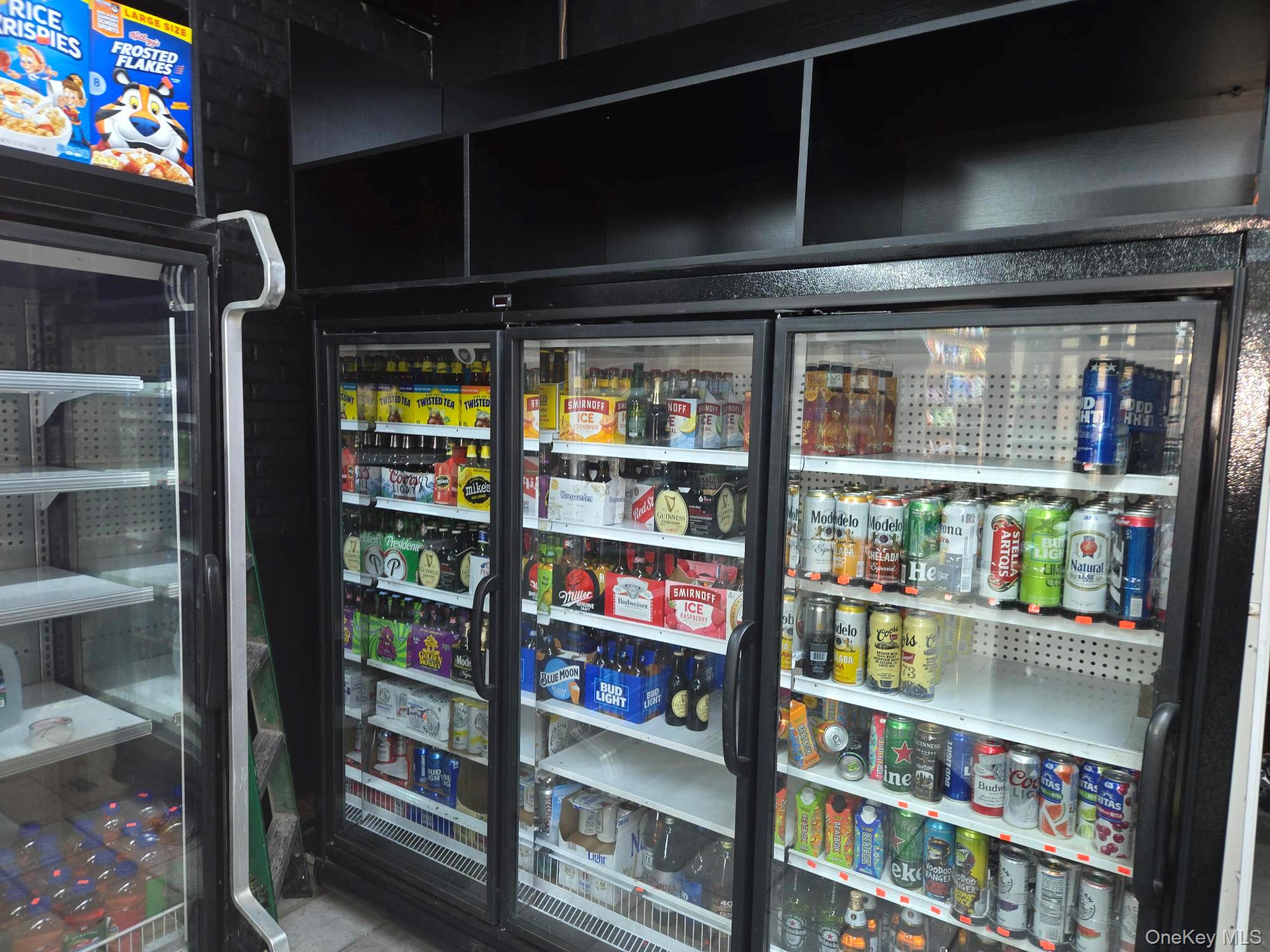 5782 Mosholu Avenue – For Rent photo 7