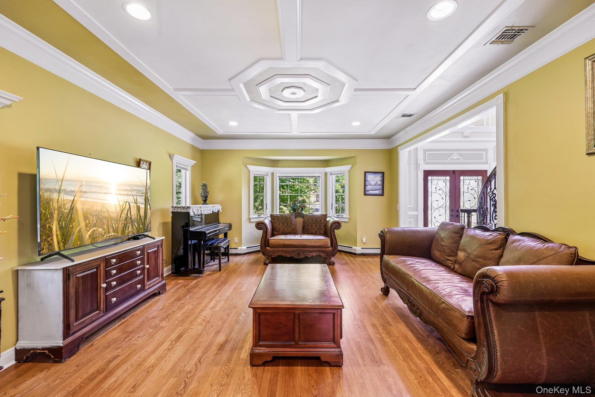 4 Penn Court – For Sale photo 2